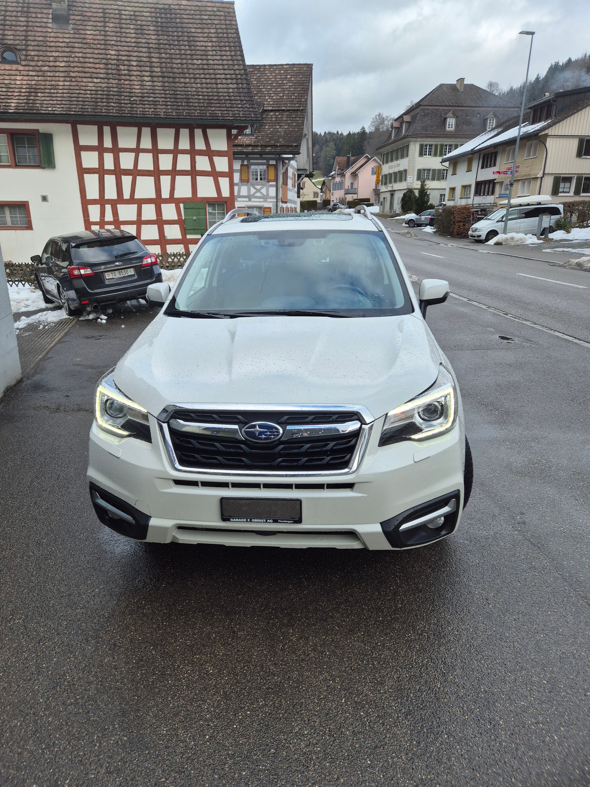 SUBARU Forester 2.0i Executive Lineartronic-image-2