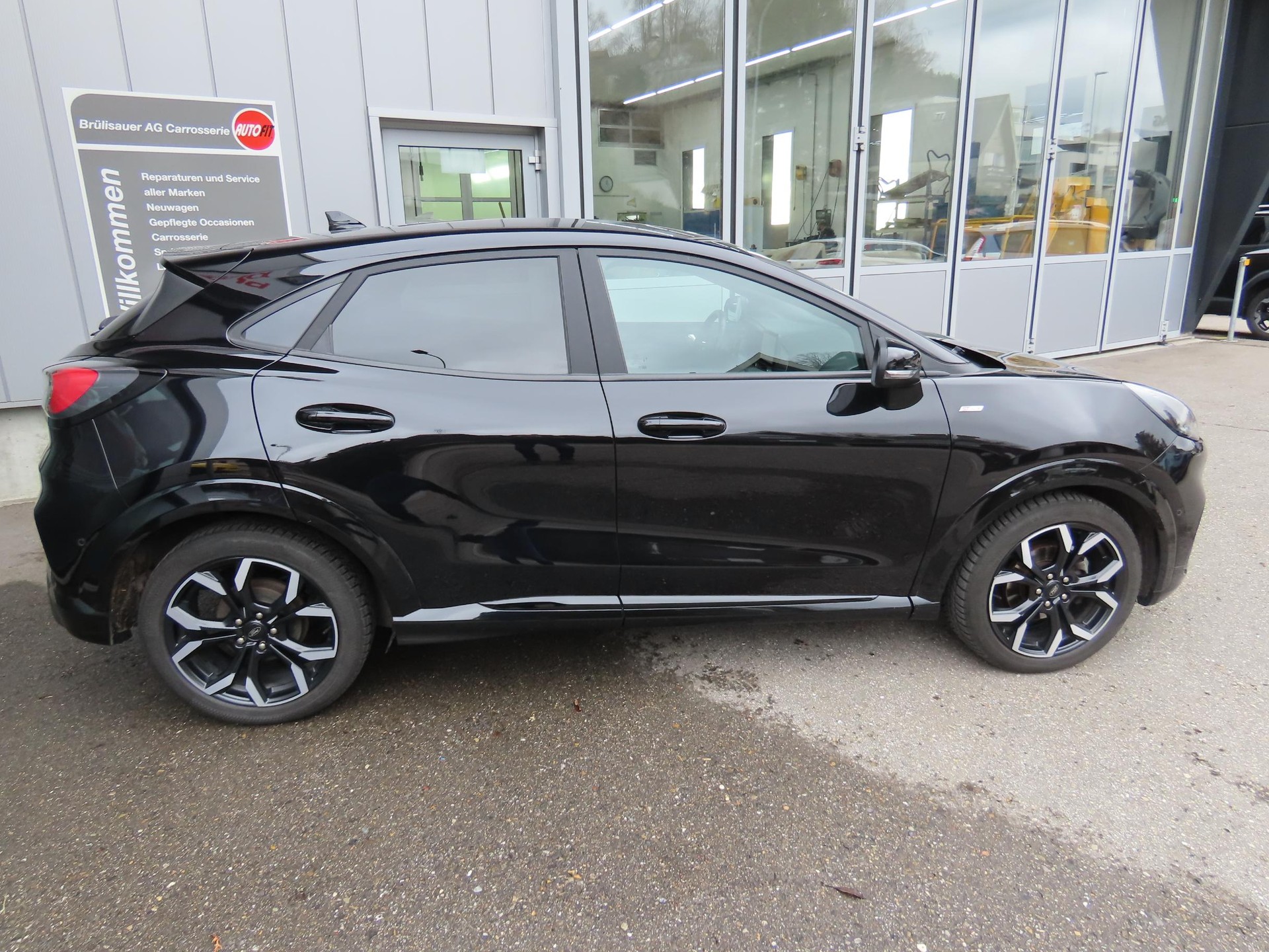 FORD Puma 1.0 EcoB Hybrid 125 ST-Line X-showroom-element-2