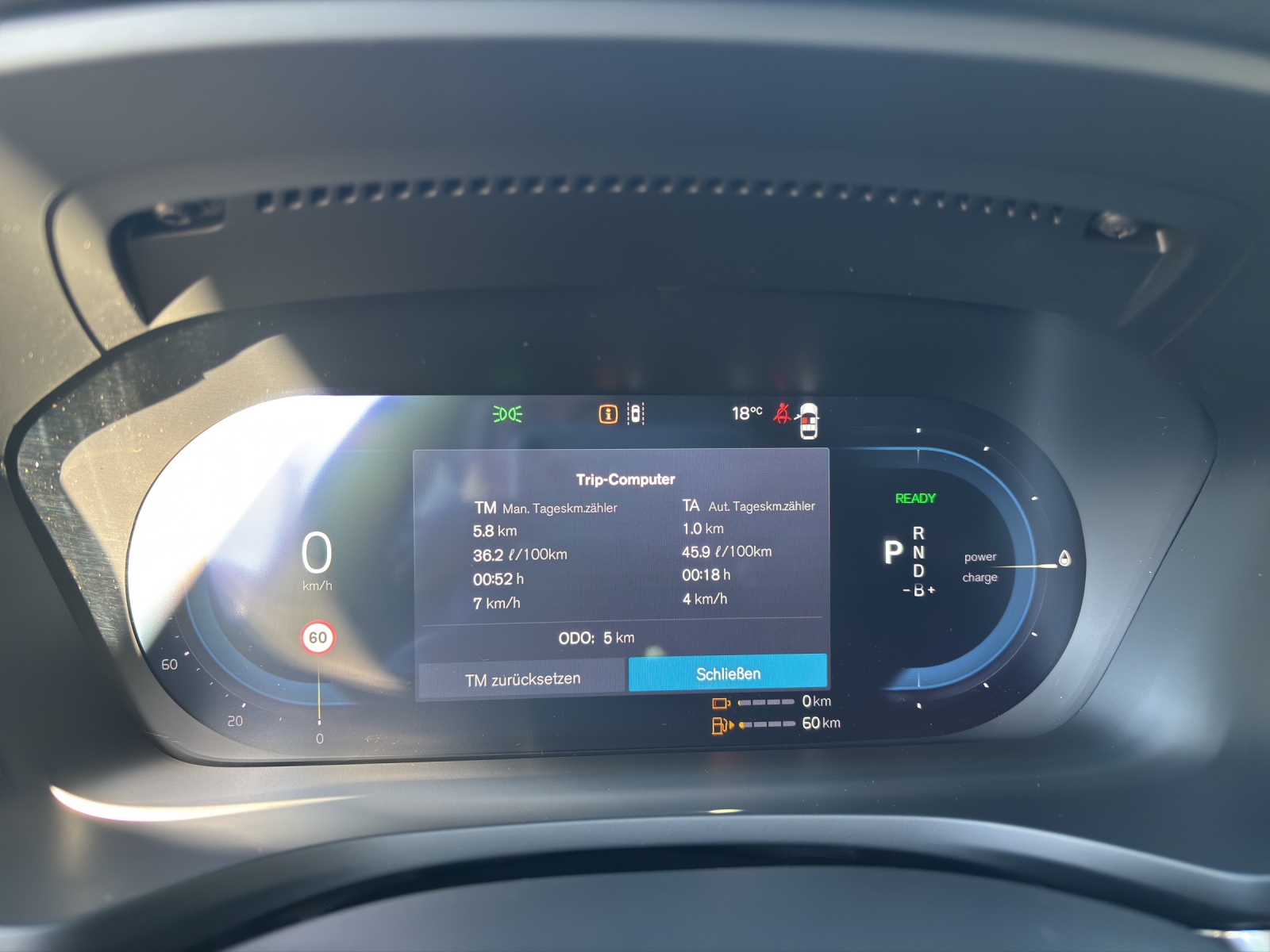 VOLVO V60 2.0 T8 TE Ultra Bright eAWD-image-7