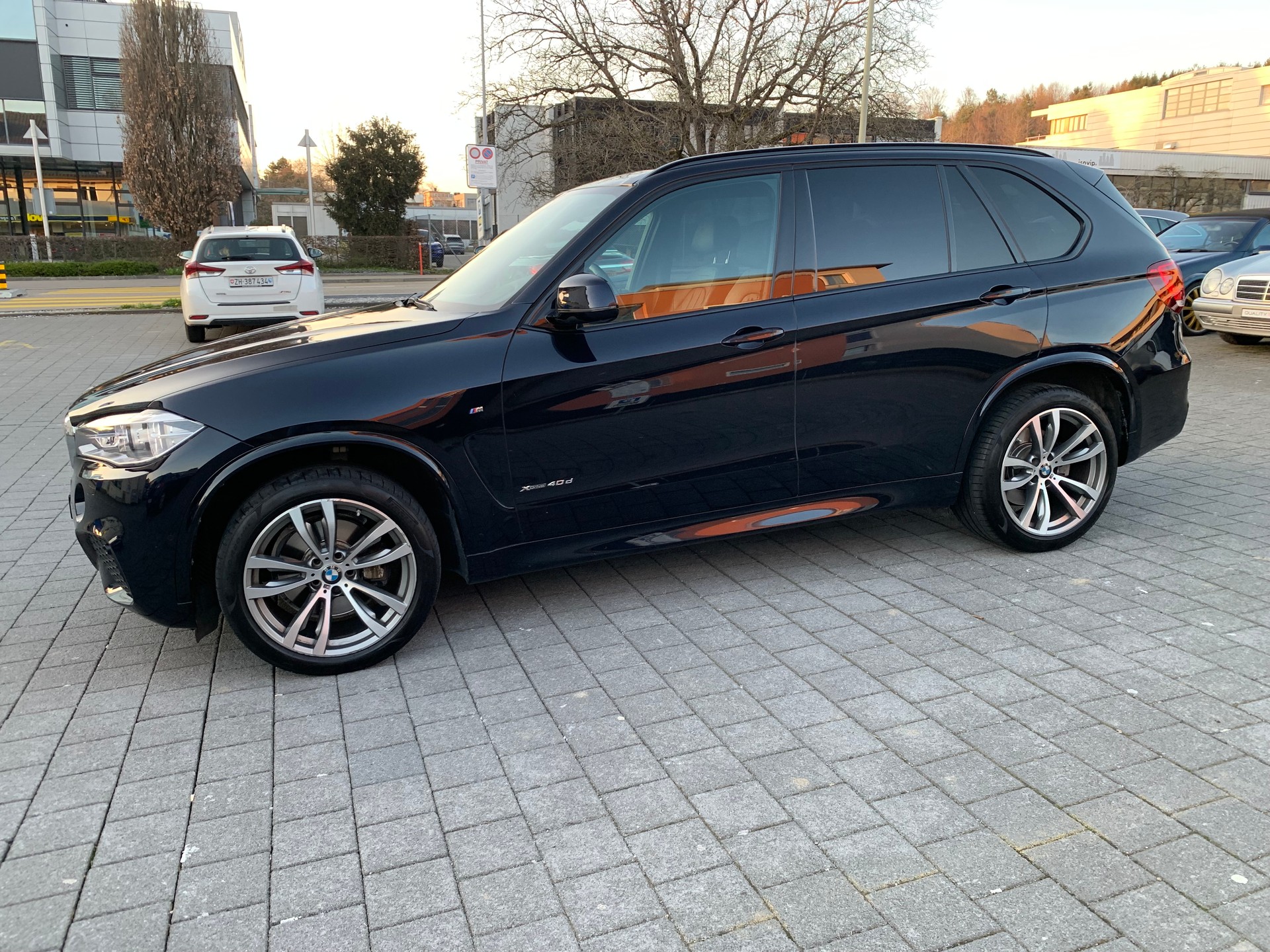 BMW X5 xDrive 40d Pure M Sport Plus Steptronic-image-6
