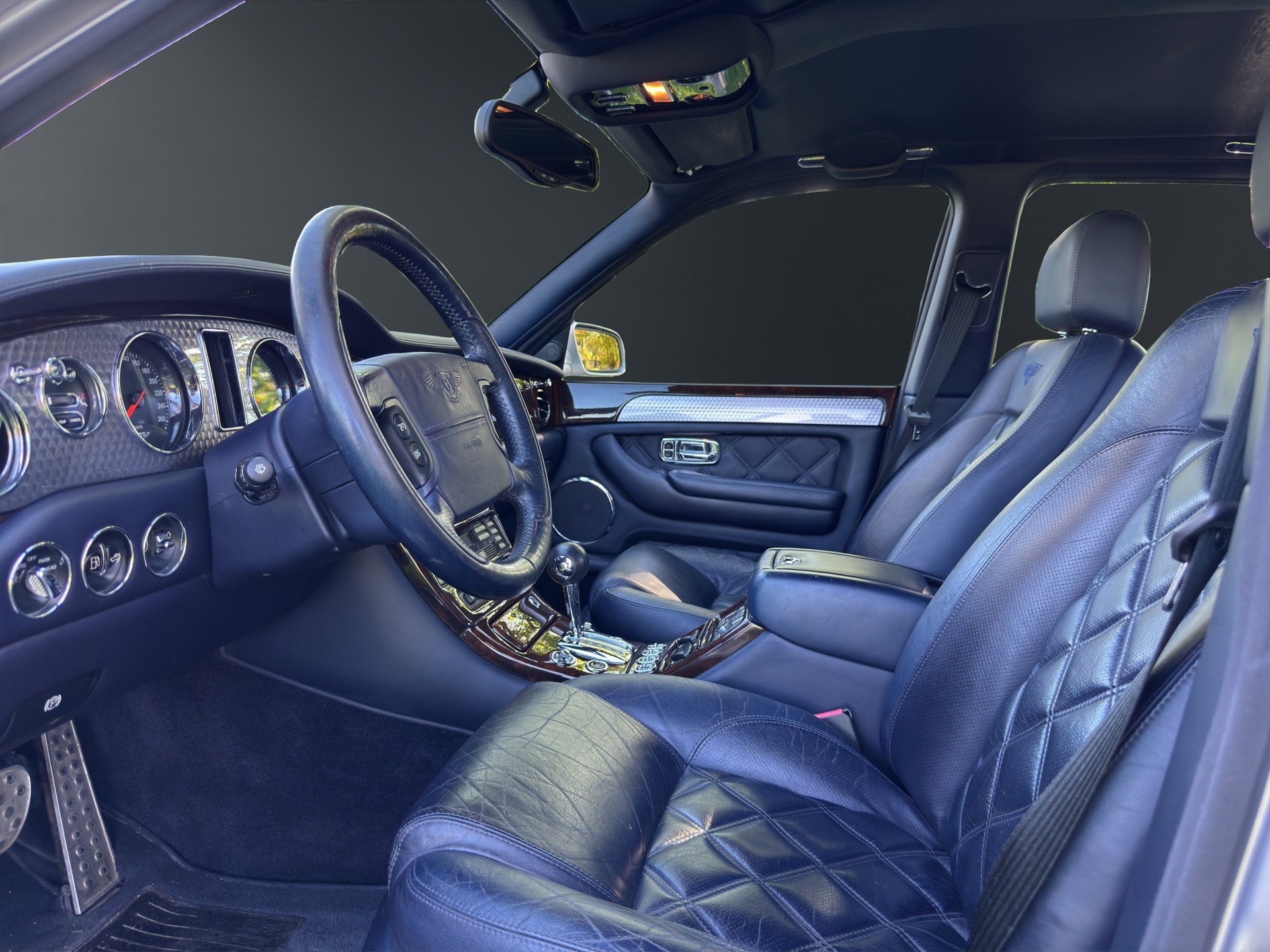 BENTLEY Arnage T-image-8