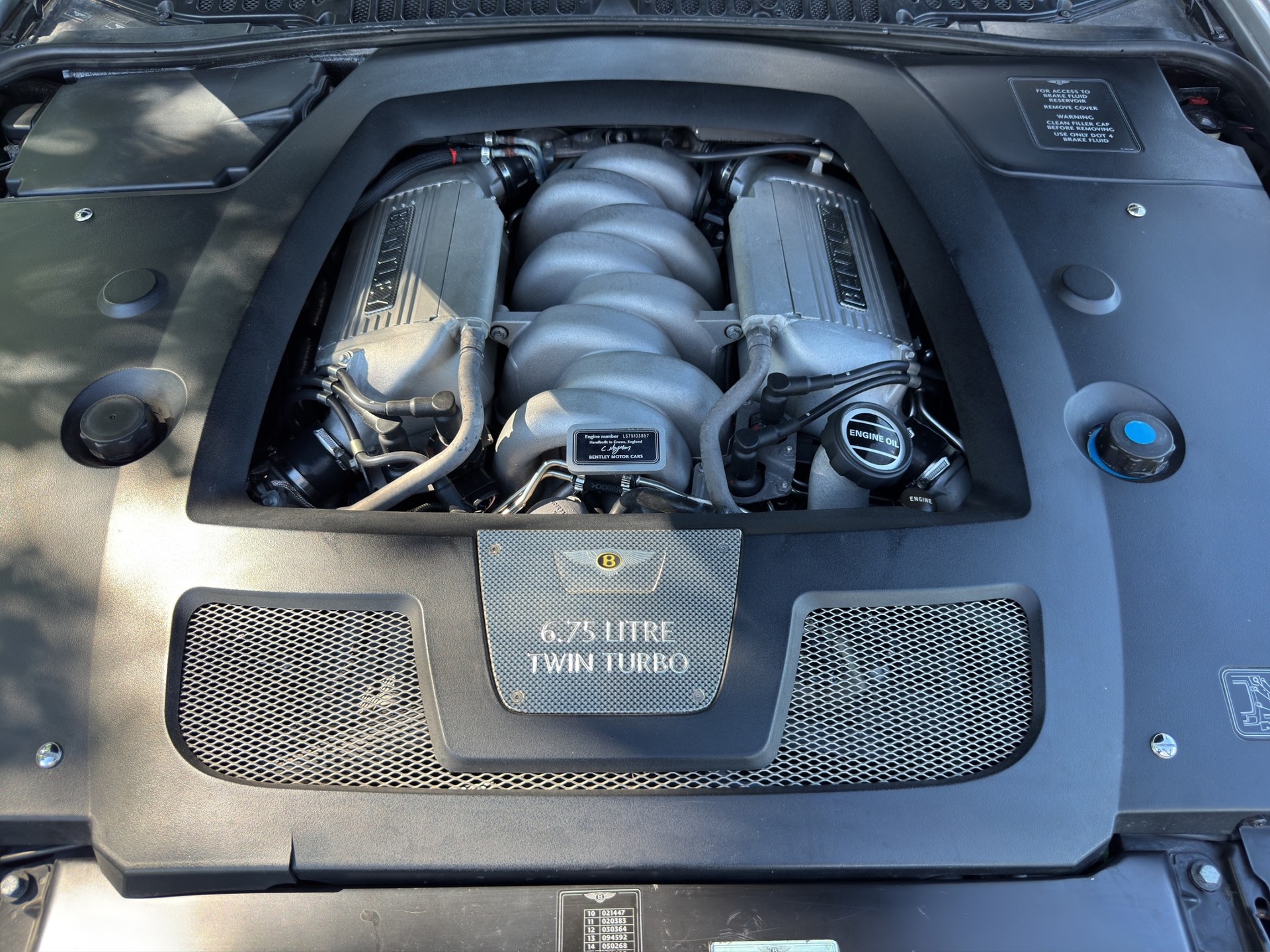 BENTLEY Arnage T-image-17