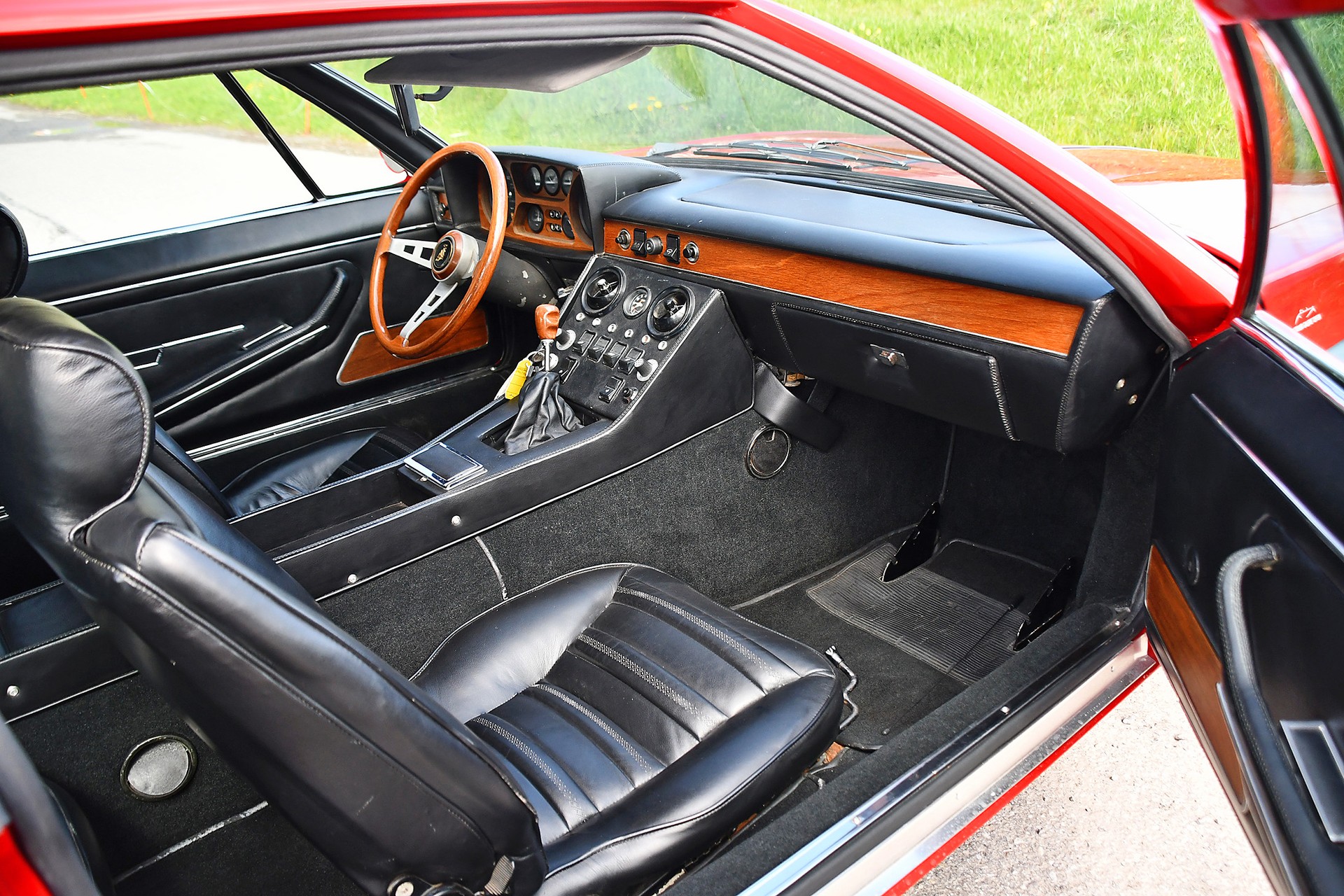 LAMBORGHINI 400 GT Espada Series 2-image-8
