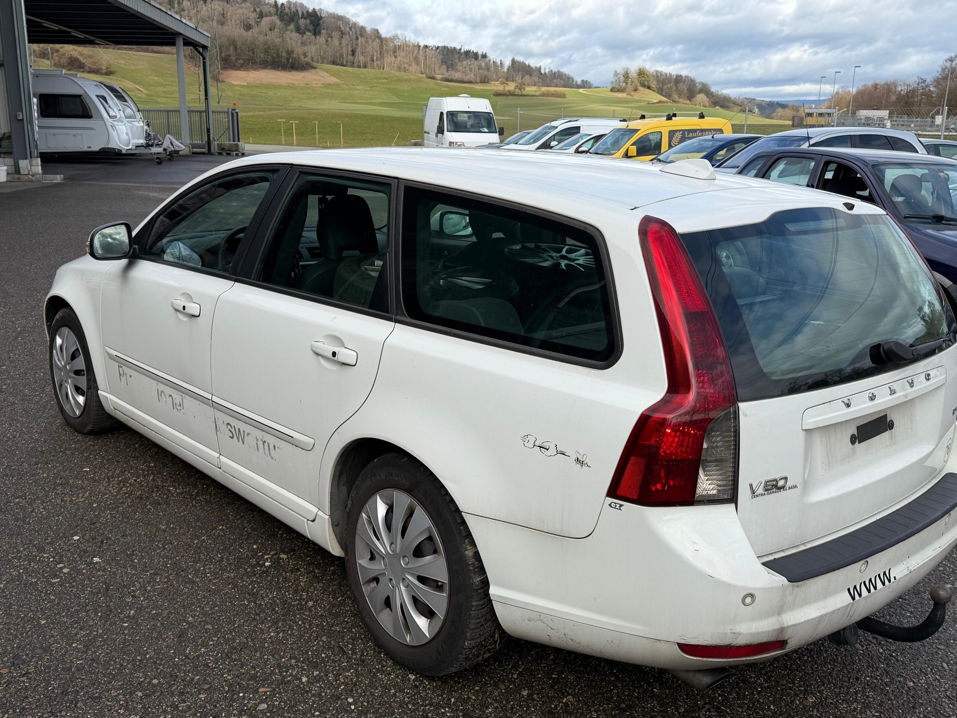 VOLVO V50 D5-image-10