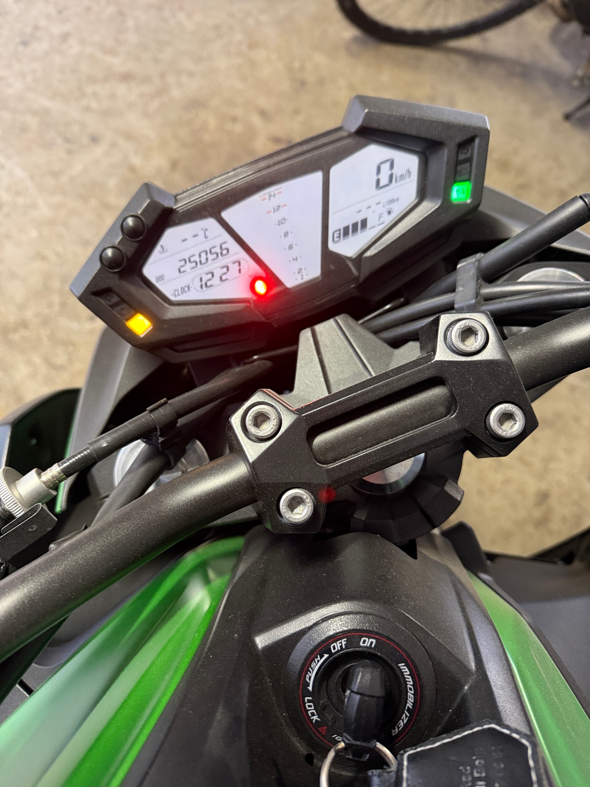 KAWASAKI Z 800 e version ABS-image-5