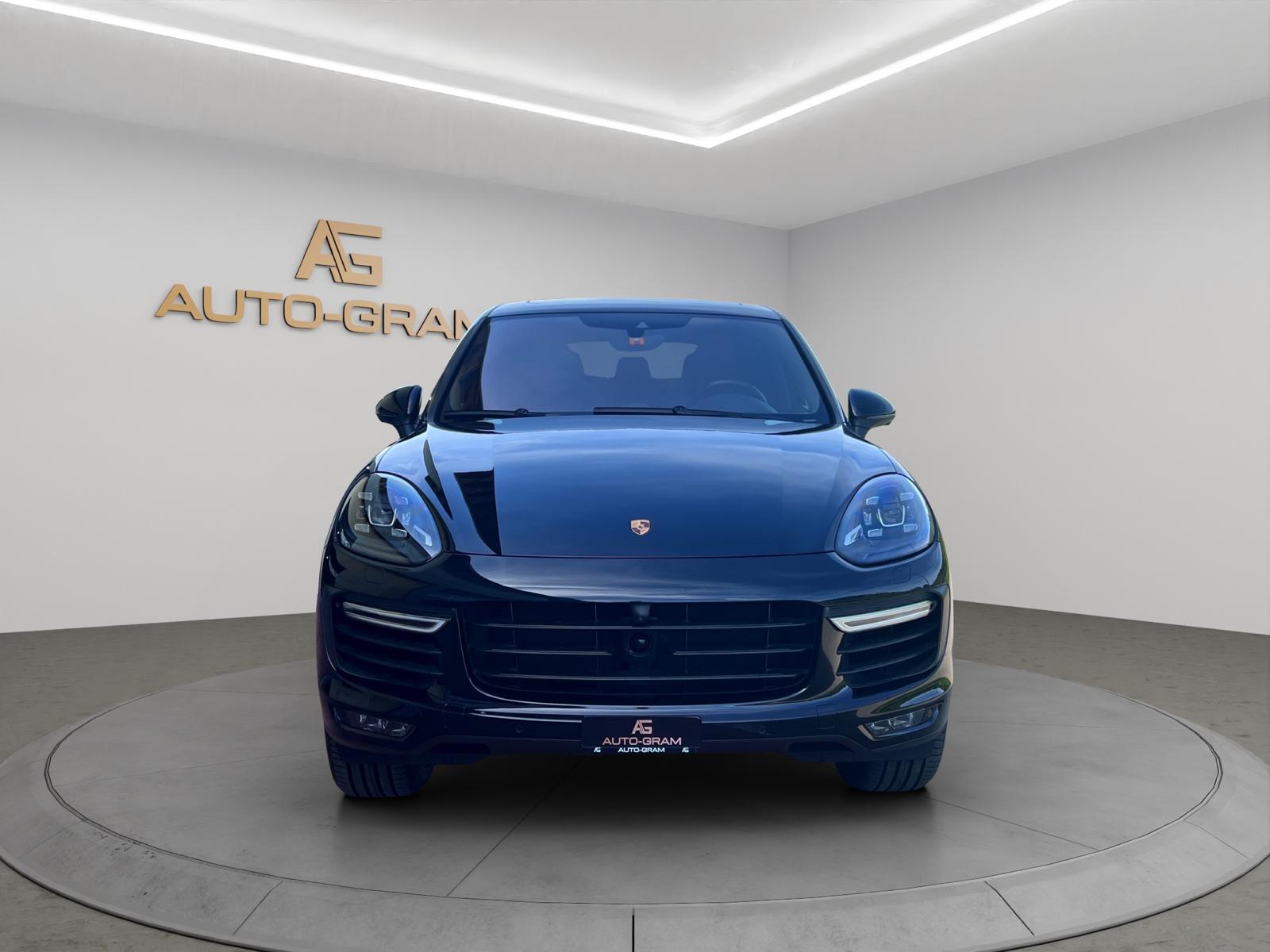 PORSCHE Cayenne Turbo-image-7