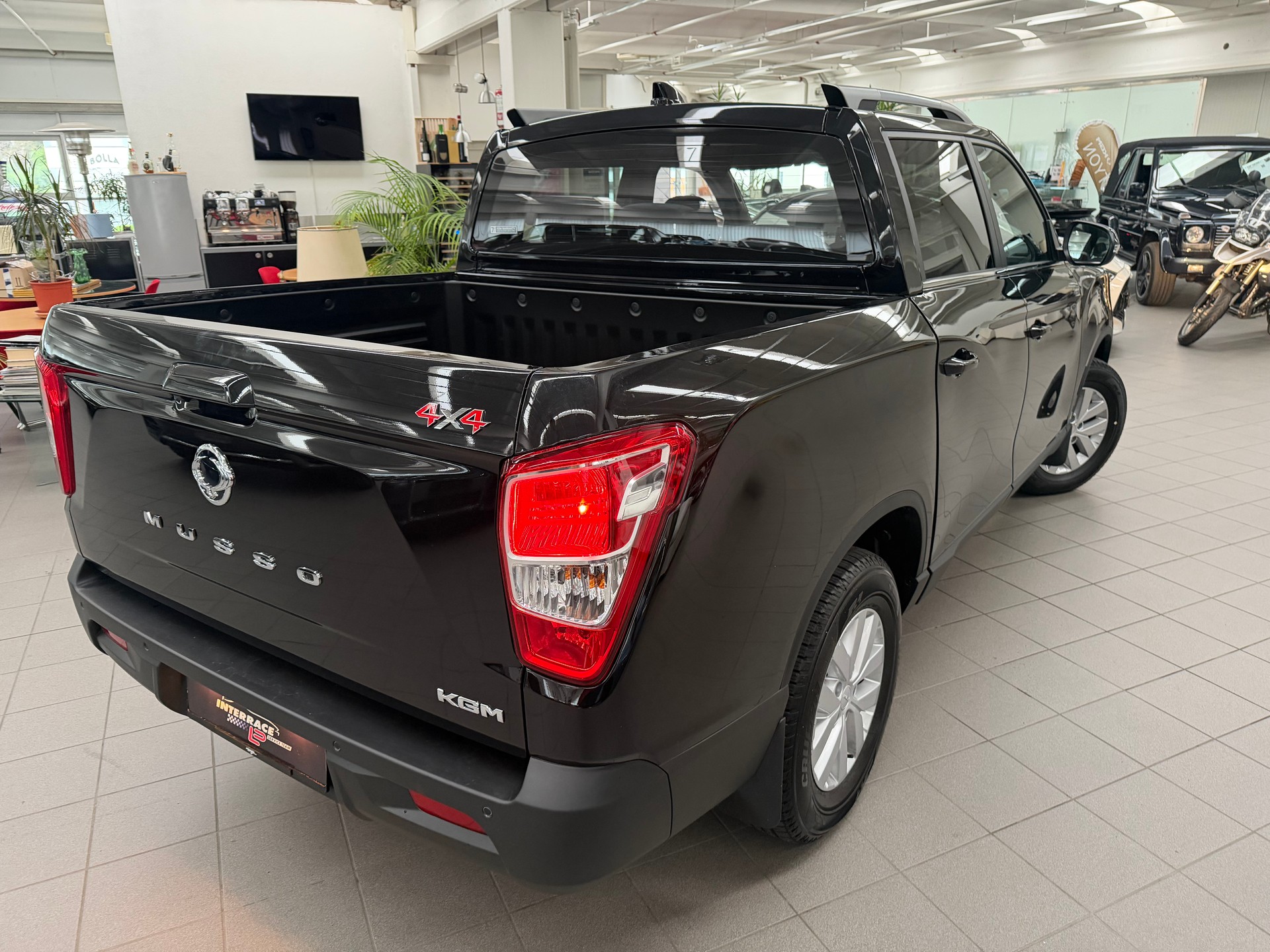 KGM-SsangYong Musso 2.2 Platinum 4WD A-image-3