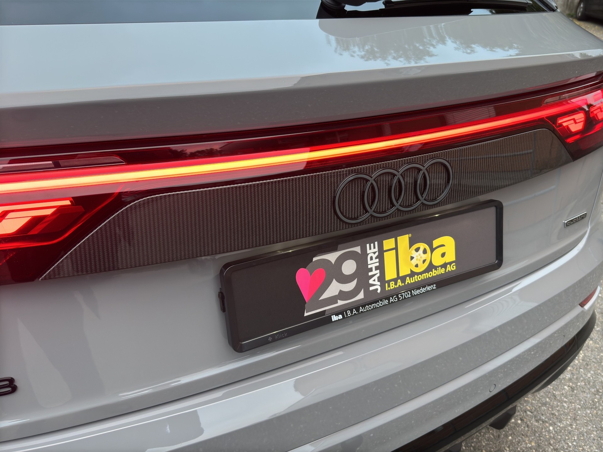AUDI Q8 TFSI e quattro Competition 4x4 360 kW-image-10