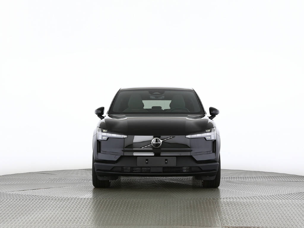 VOLVO EX 30 P8 Plus AWD-image-15