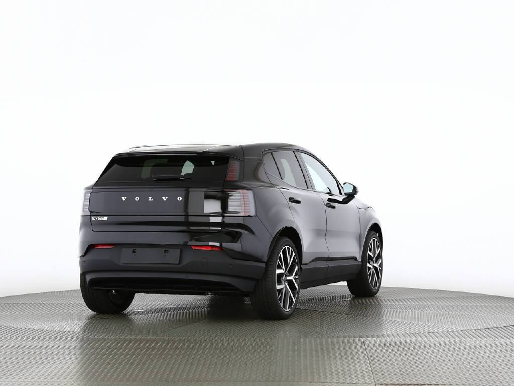 VOLVO EX 30 P8 Plus AWD-image-8
