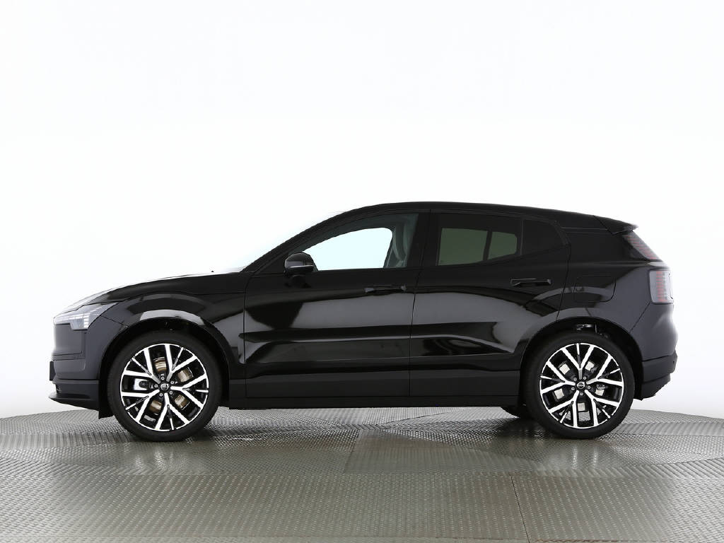 VOLVO EX 30 P8 Plus AWD-image-4