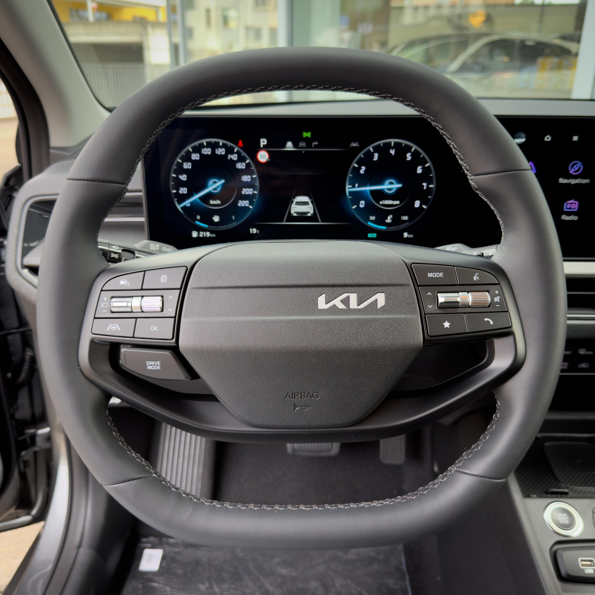 KIA Stonic 1.0 T-GDi MHEV Power-image-4