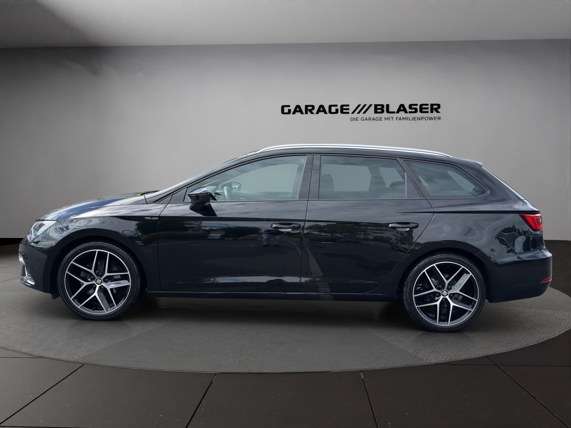 SEAT Leon ST 1.5 TSI EVO ACT SWISS FR DSG-showroom-element-1