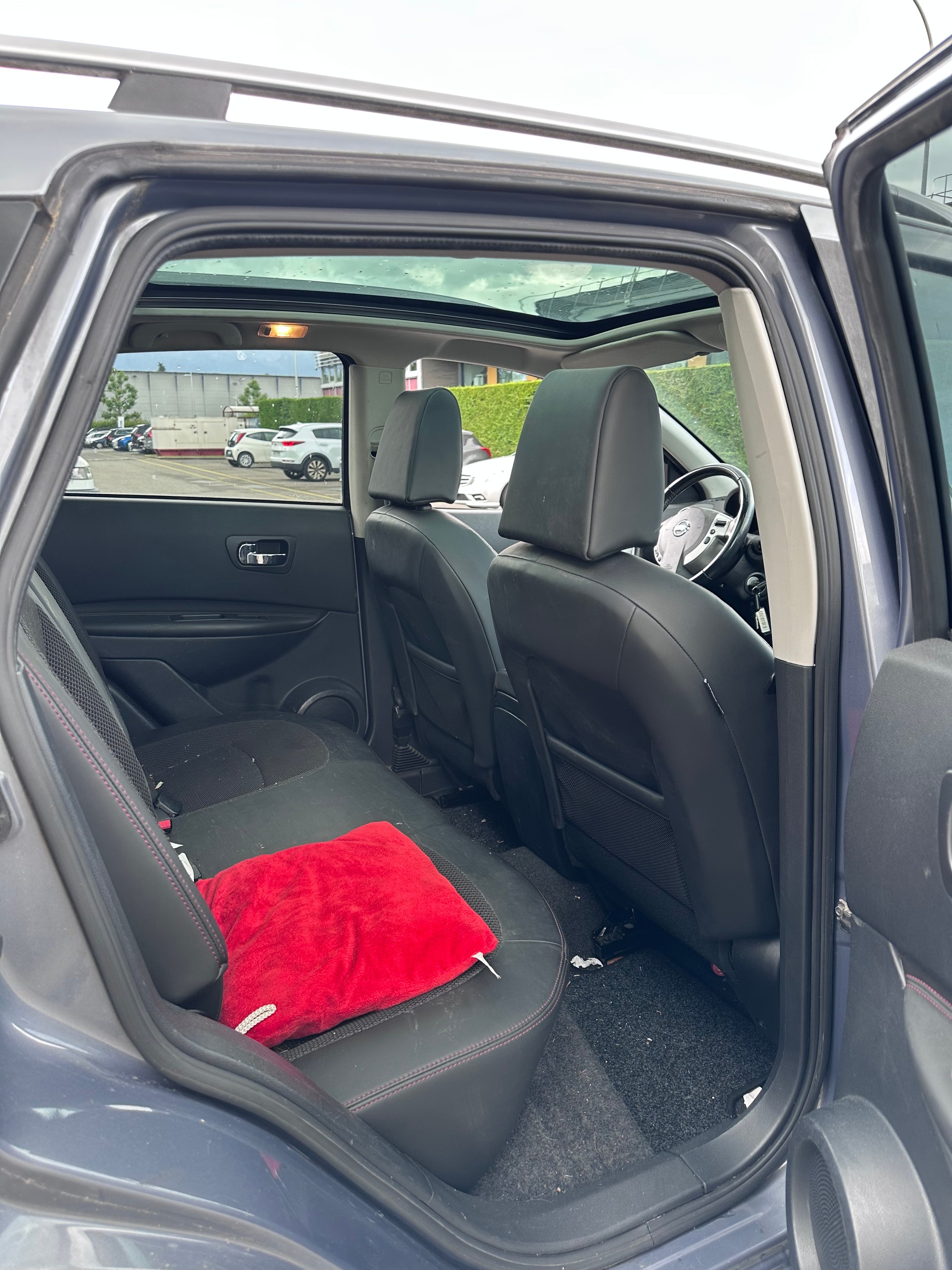 NISSAN Qashqai 2.0 4WD Lounge XTronic CVT-image-6
