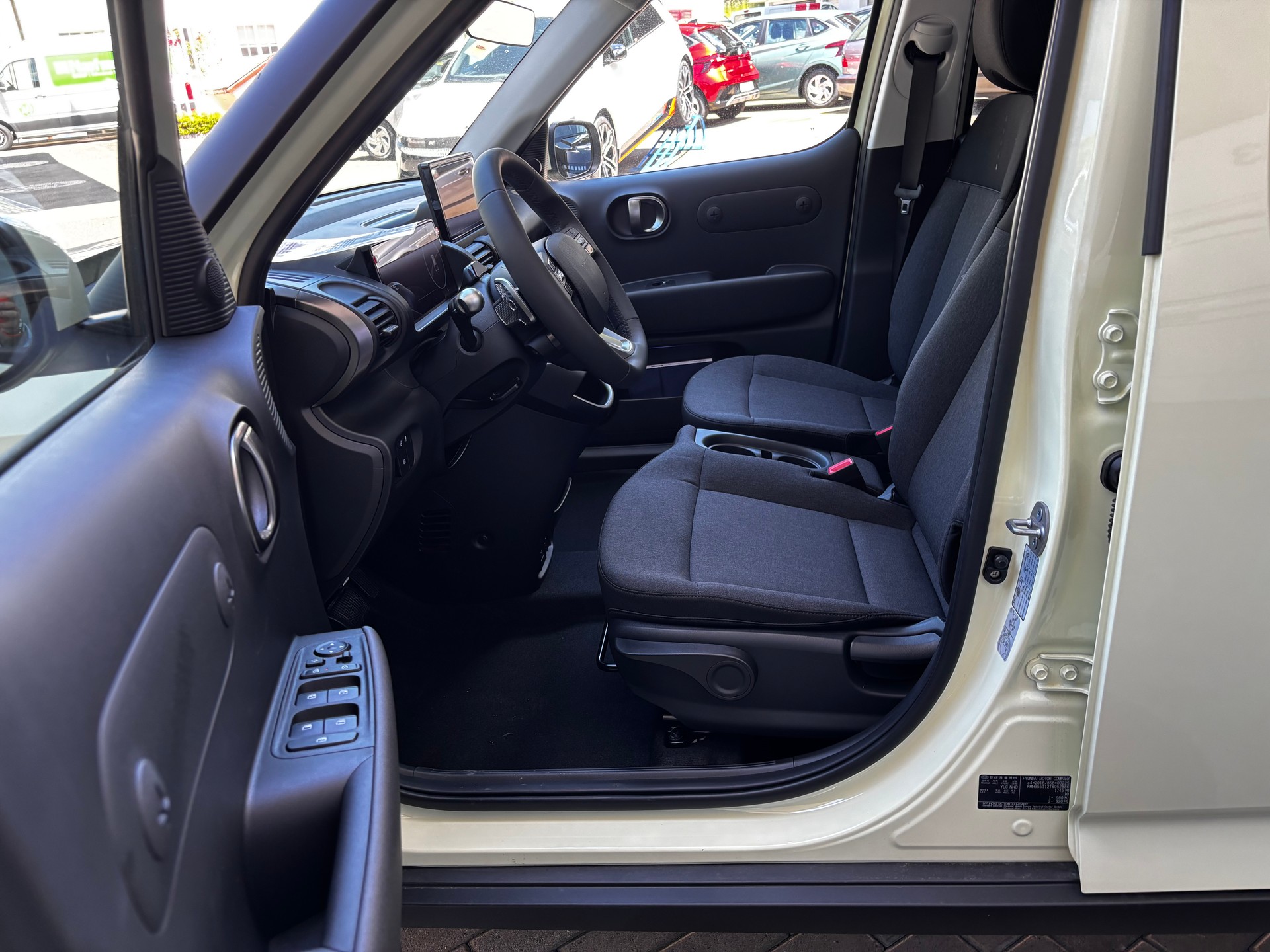 HYUNDAI Inster 49kWh Vertex-image-11