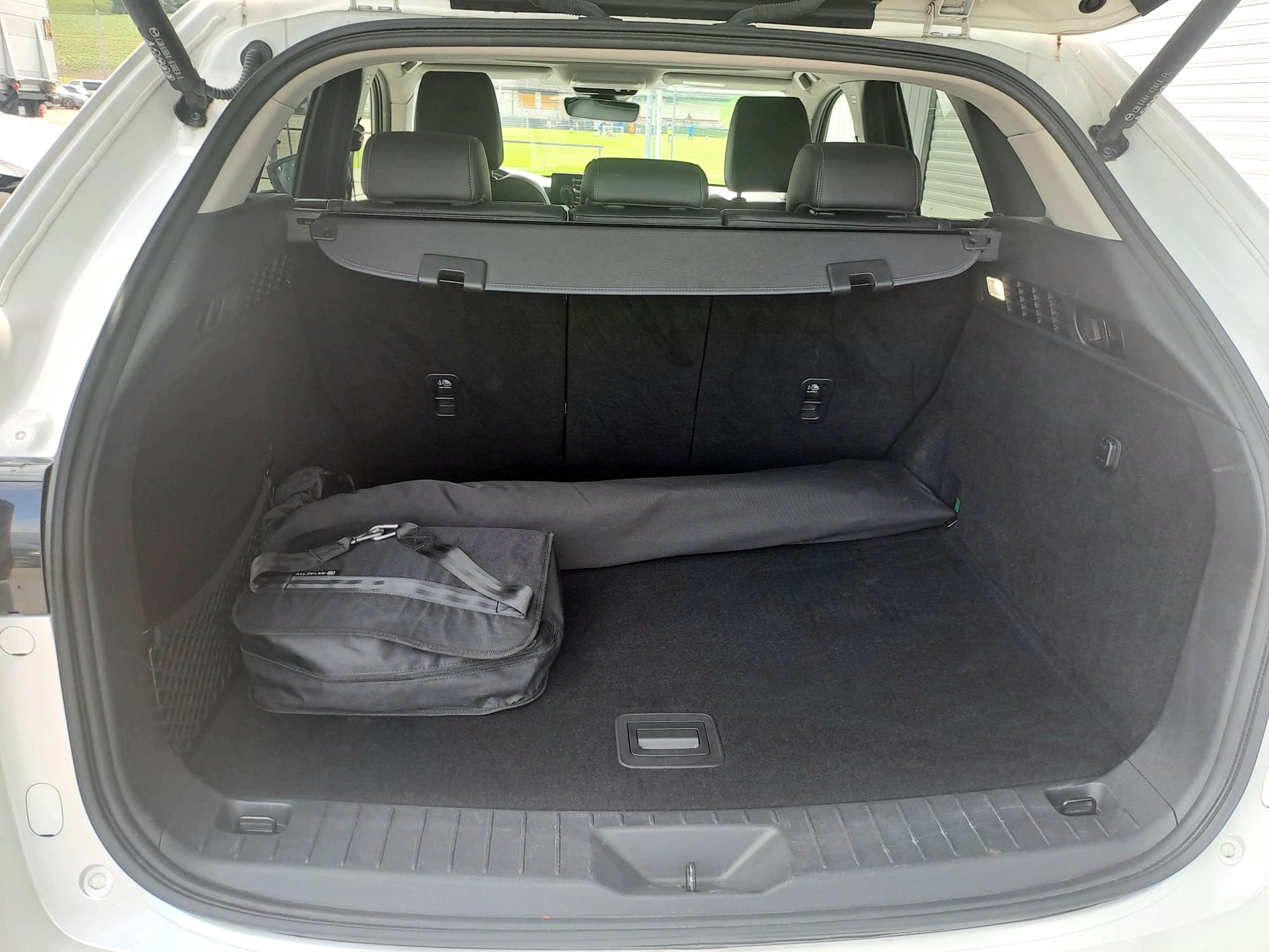 MAZDA CX-60 e-Skyactiv PHEV 327 AWD Homura mit Top Ausstattung-image-8