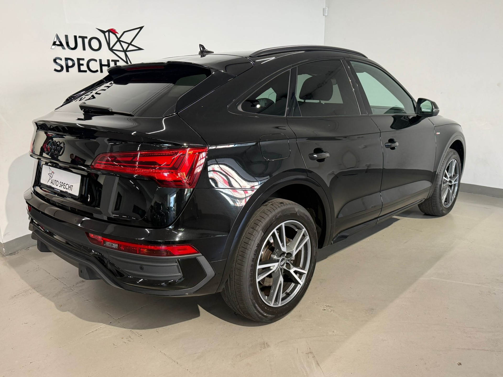 AUDI Q5 Sportback 50 TDI S line BLACK quattro tiptronic-showroom-element-3
