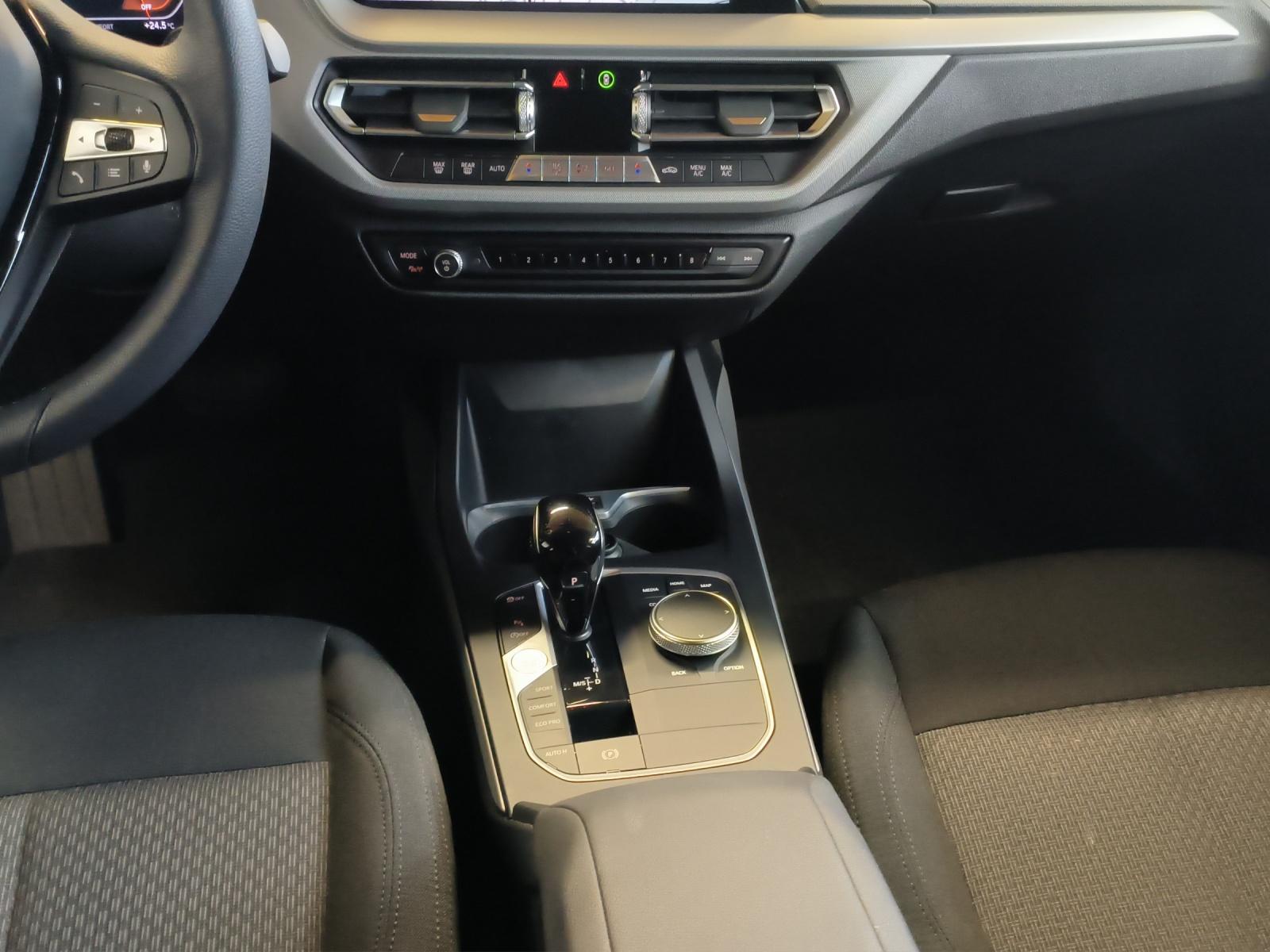 BMW 120d xDrive-image-19