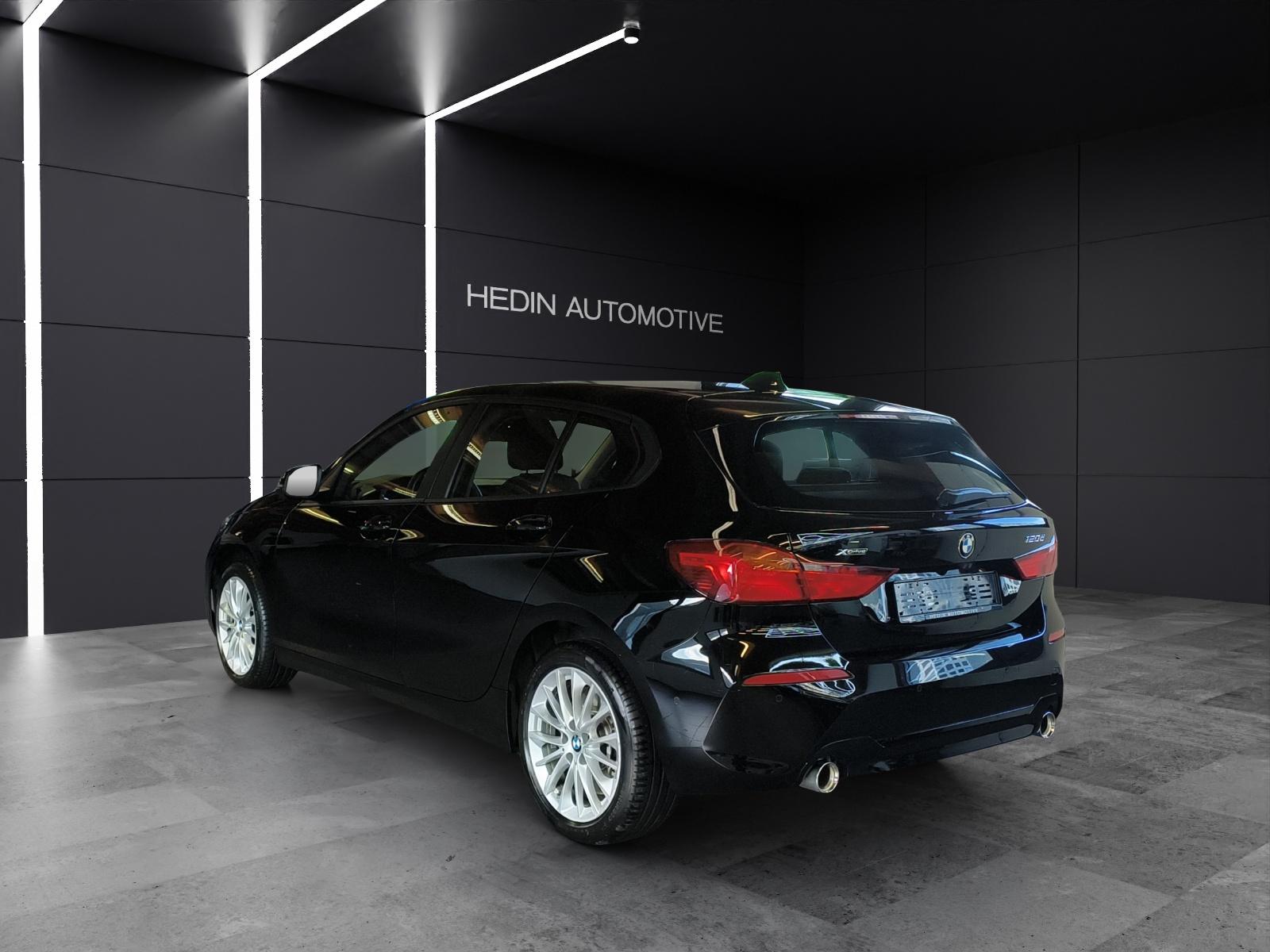 BMW 120d xDrive-showroom-element-2