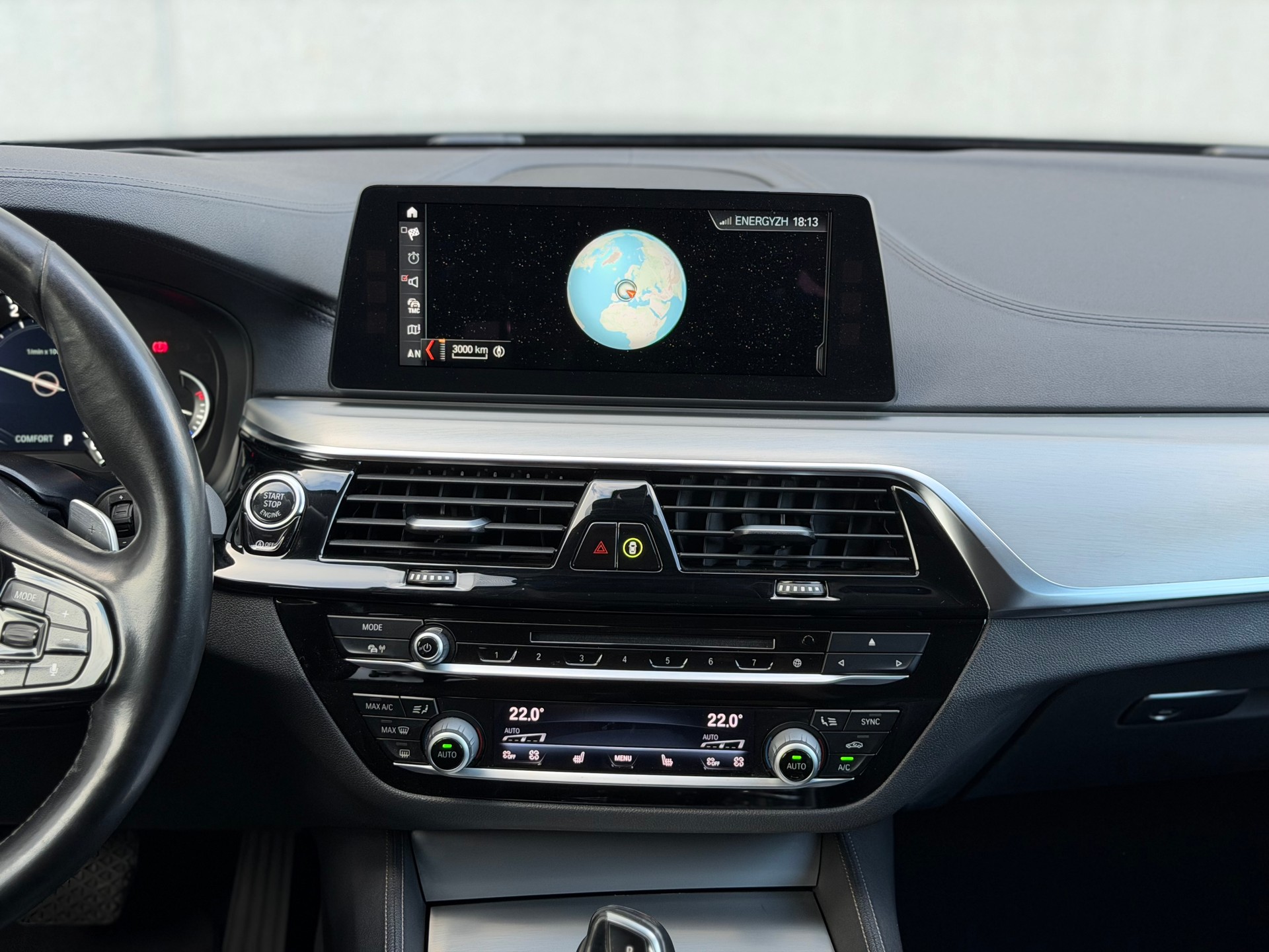 BMW 530d xDrive Touring Luxury Line Steptronic-image-14