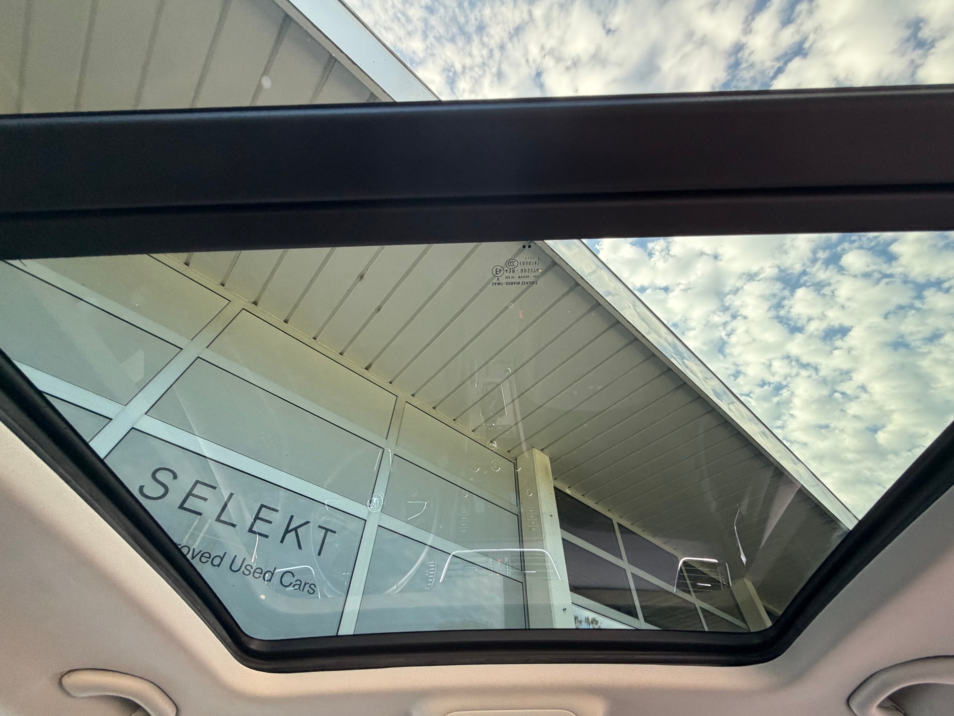 SKODA Octavia Combi 2.0 TSI Soleil 4x4 DSG-image-5