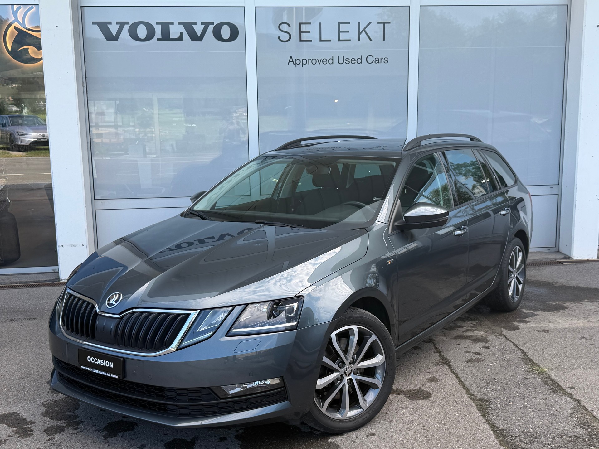 SKODA Octavia Combi 2.0 TSI Soleil 4x4 DSG