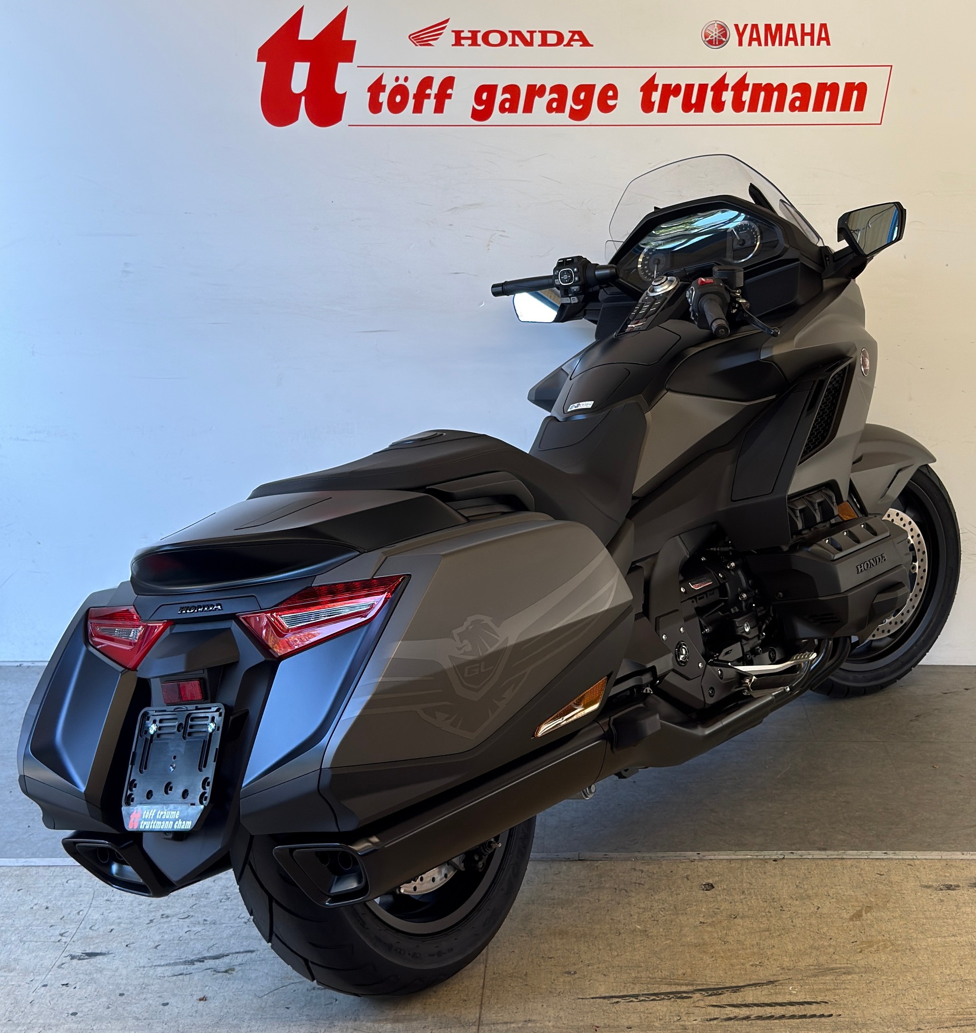 HONDA GL 1800 DCT Goldwing Bagger-image-3