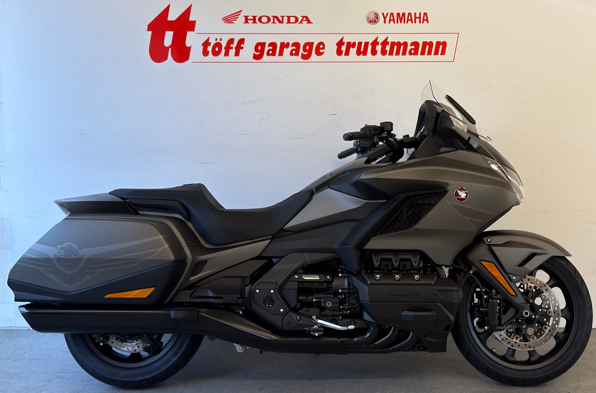 HONDA GL 1800 DCT Goldwing Bagger-image-0