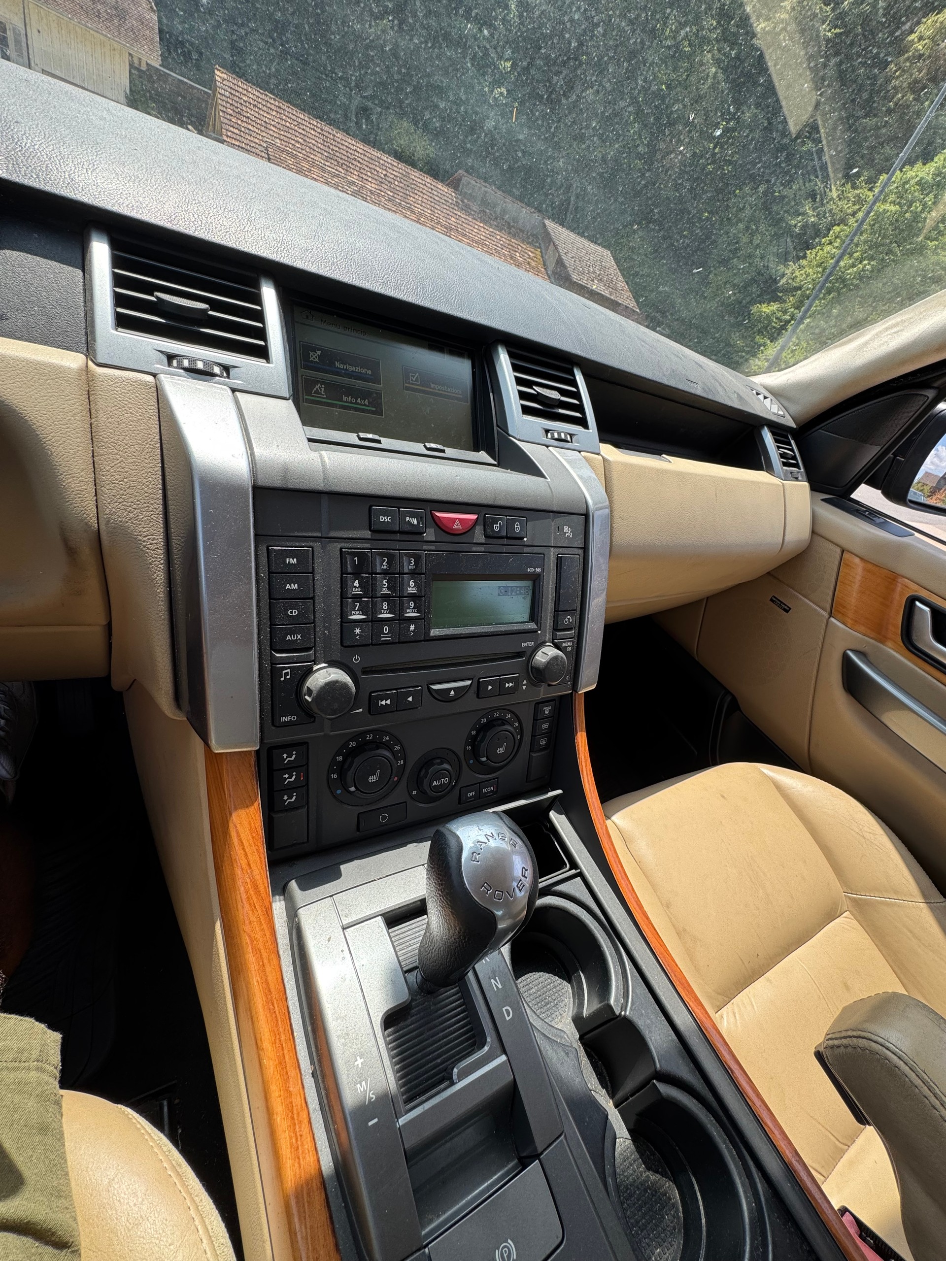LAND ROVER Range Rover Sport 3.6 Td8 HSE Automatic-image-11