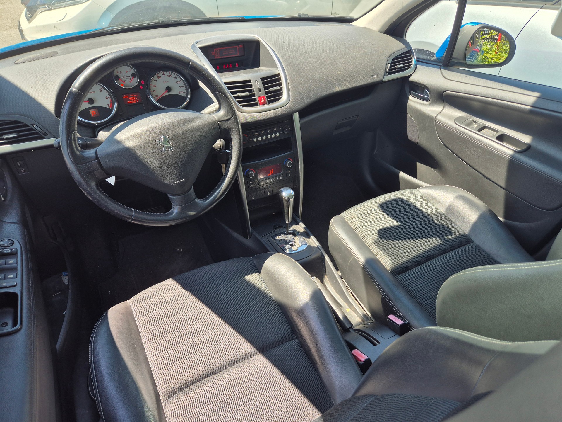 PEUGEOT 207 SW 1.6 16V Allure Automatic-image-1
