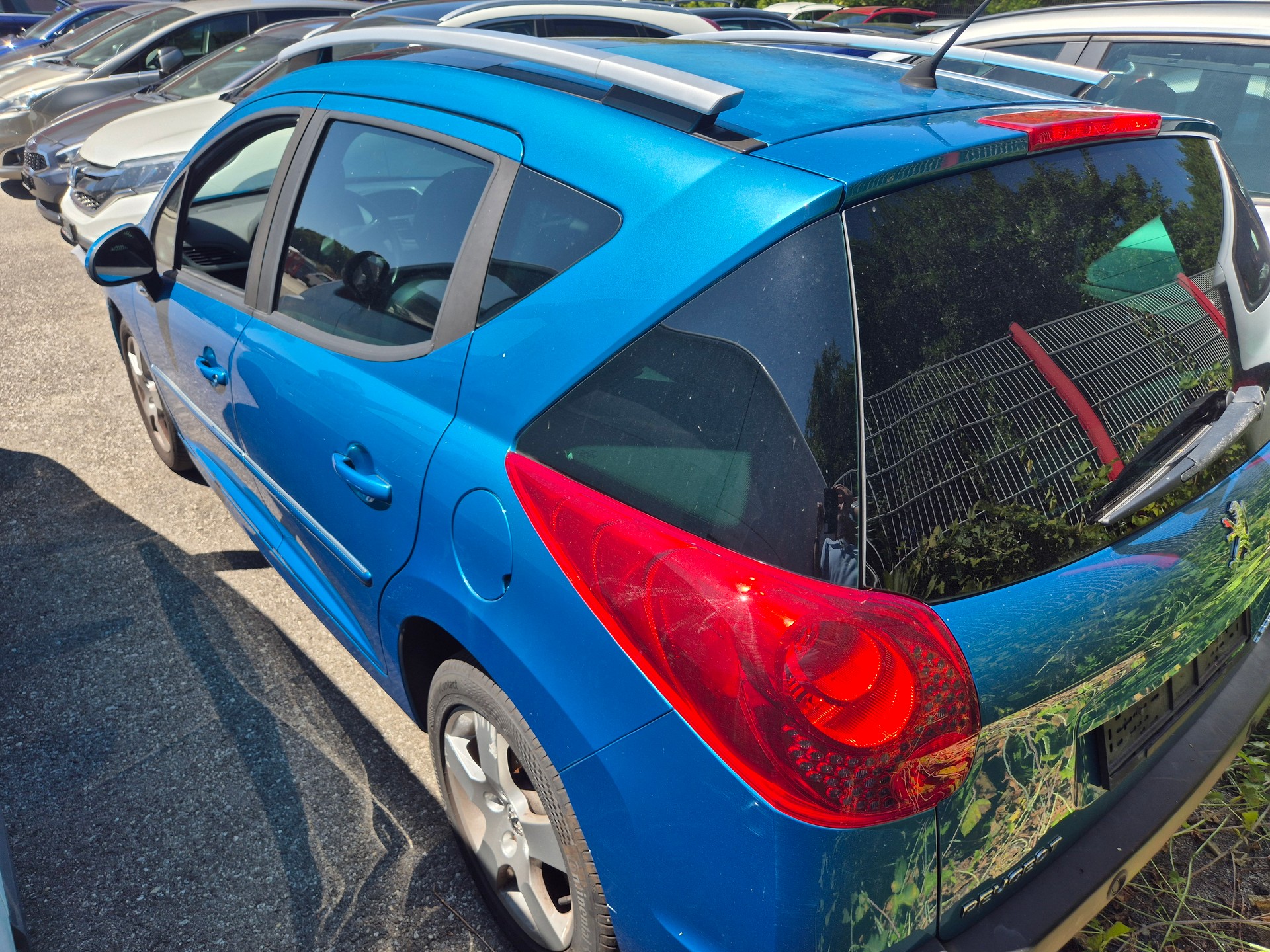 PEUGEOT 207 SW 1.6 16V Allure Automatic-image-6