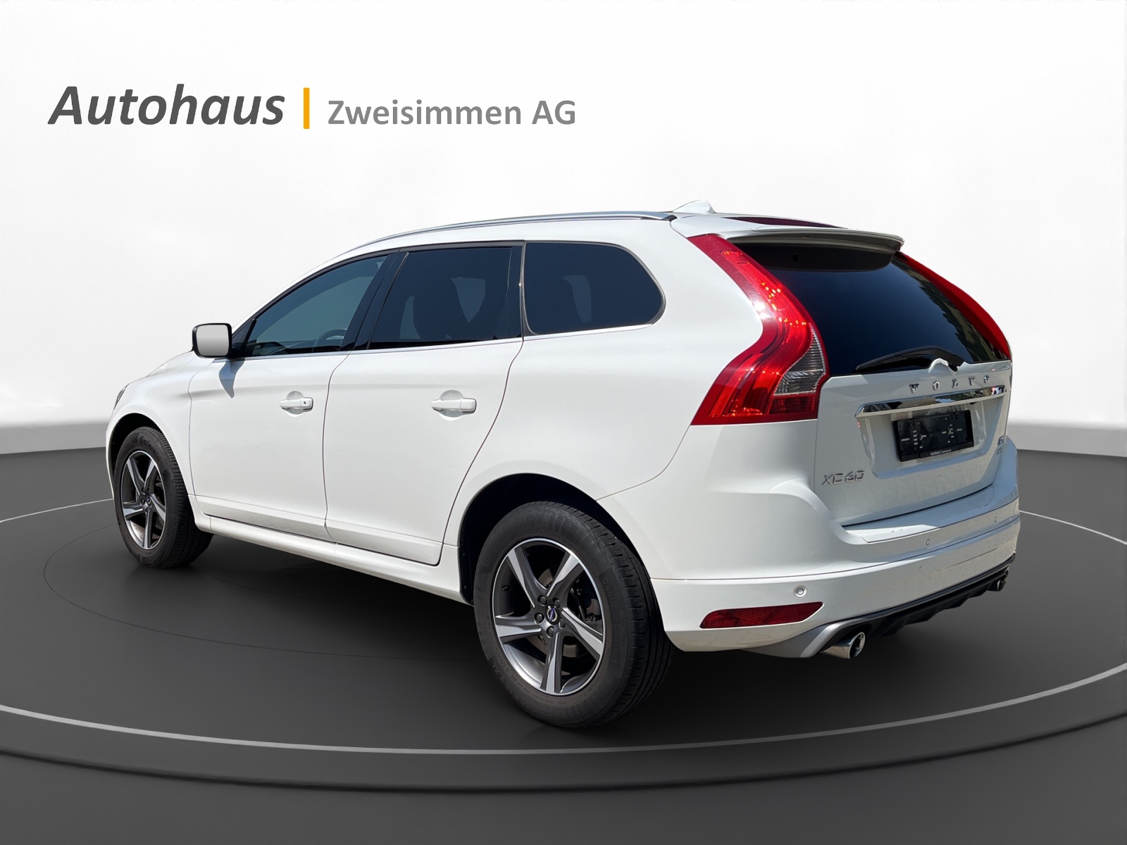 VOLVO XC60 D5 AWD Momentum R-Design Geartronic-showroom-element-2