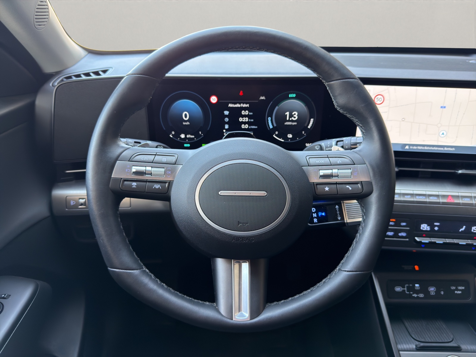 HYUNDAI Kona 1.6 GDi Hybrid Amplia * CH- Fahrzeug *-image-9