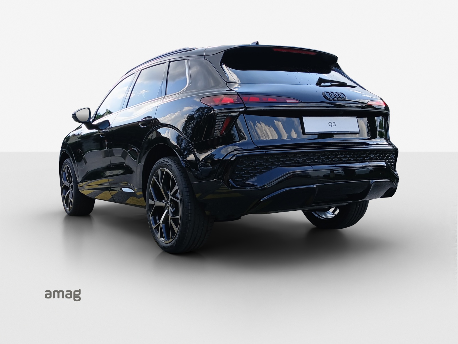 AUDI Q3 SUV TFSI quattro 150 kW S tronic-showroom-element-2