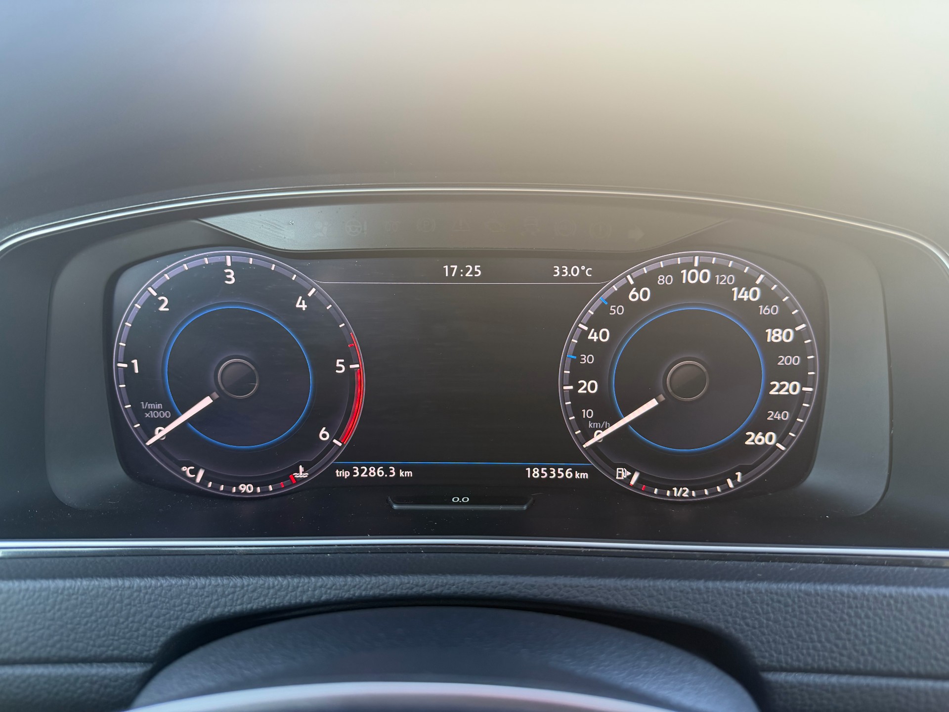 VW Golf Variant 2.0 TDI Comfortline DSG-image-15
