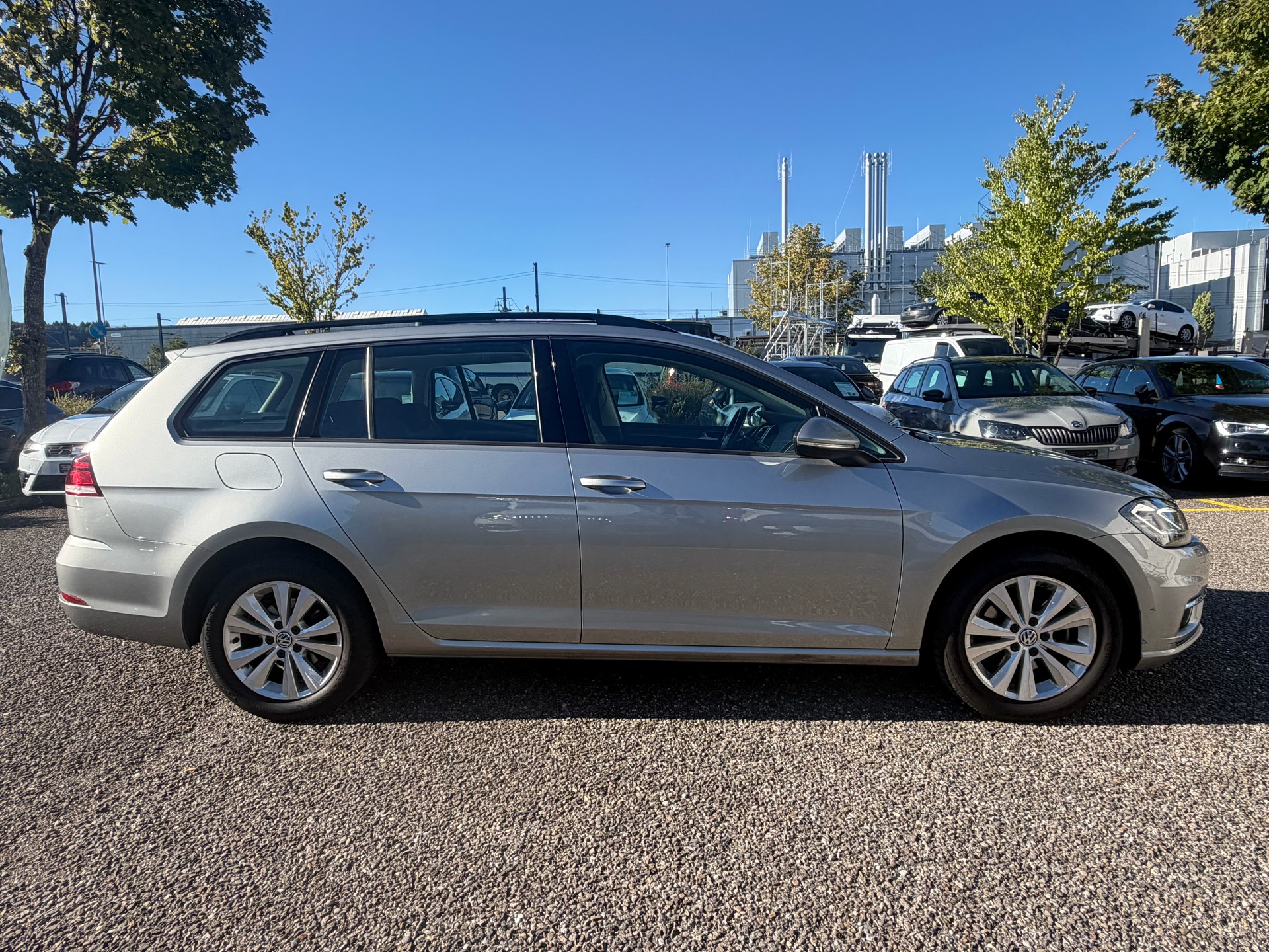 VW Golf Variant 2.0 TDI Comfortline DSG-showroom-element-3