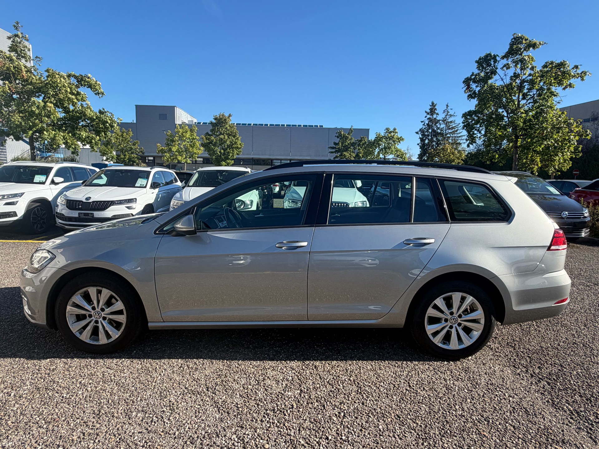 VW Golf Variant 2.0 TDI Comfortline DSG-image-7