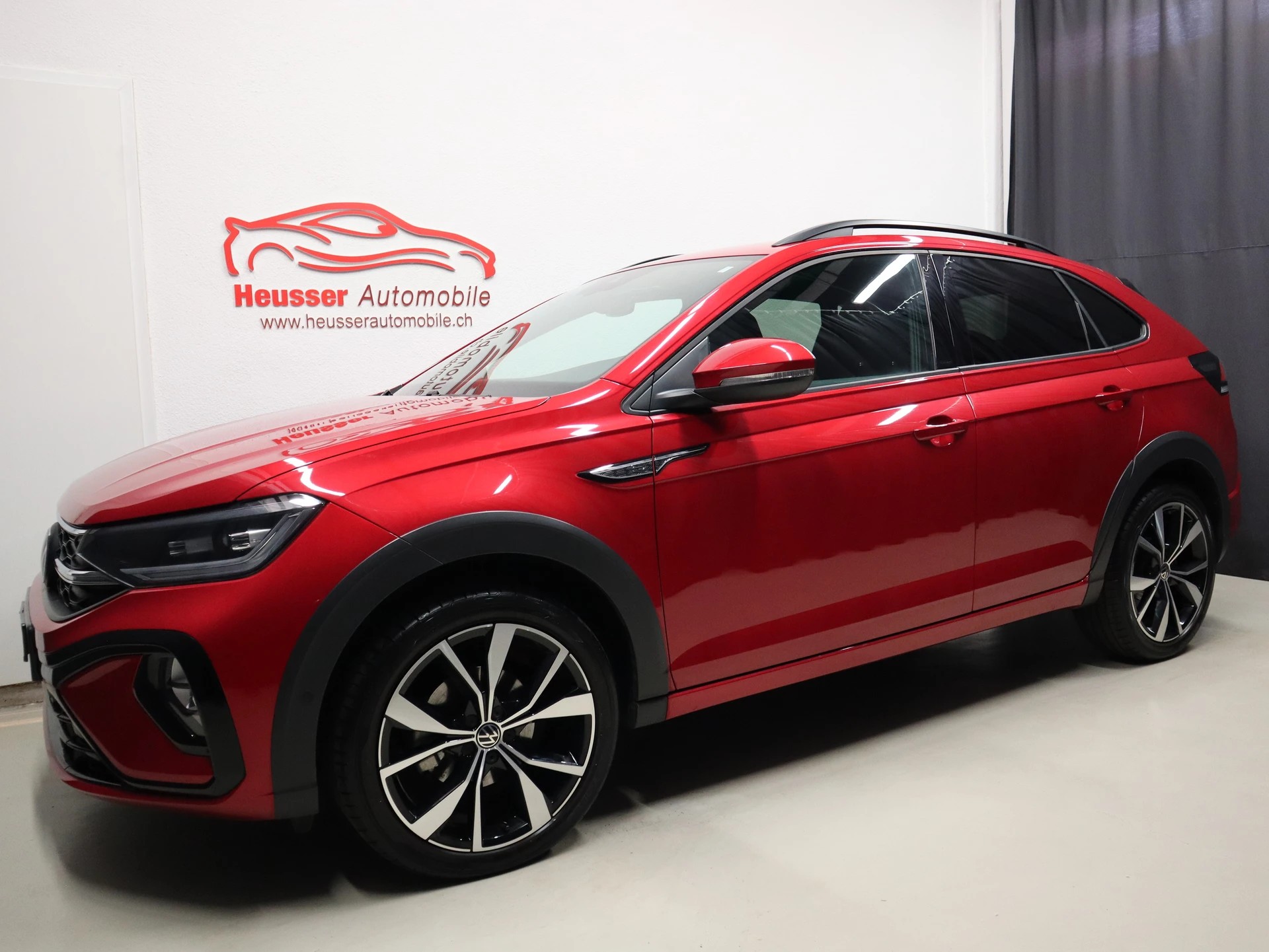 VW Taigo 1.5 TSI R-Line DSG - Navi - Digital Cockpit Pro - IQ Light - Kamera - 150 PS-showroom-element-1