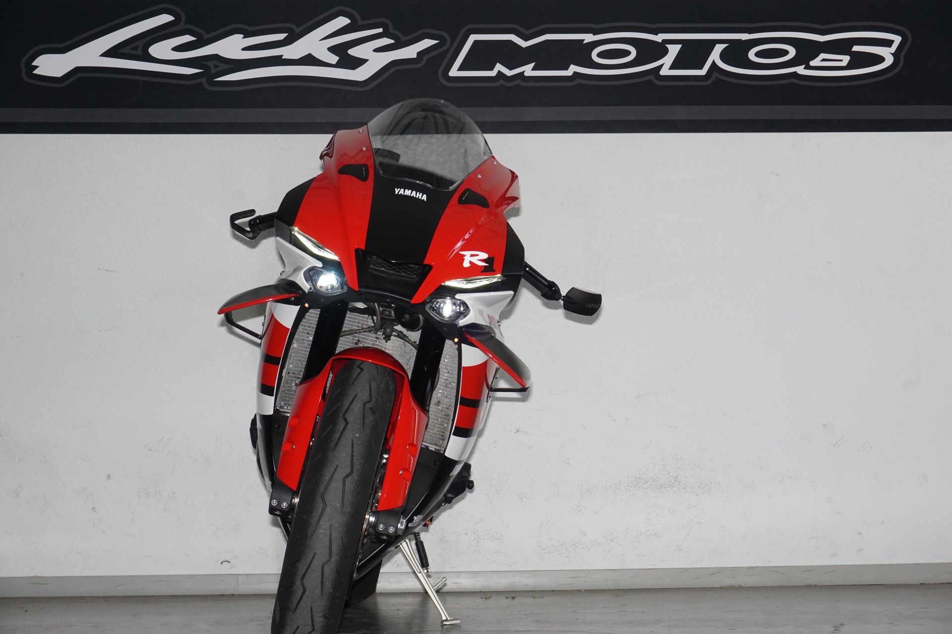 YAMAHA YZF-R1 ABS-image-3