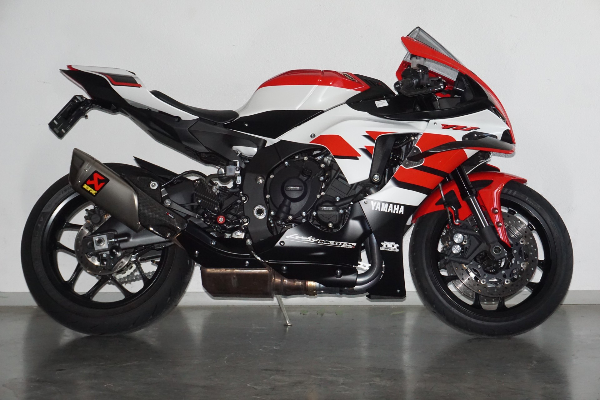 YAMAHA YZF-R1 ABS-image-8