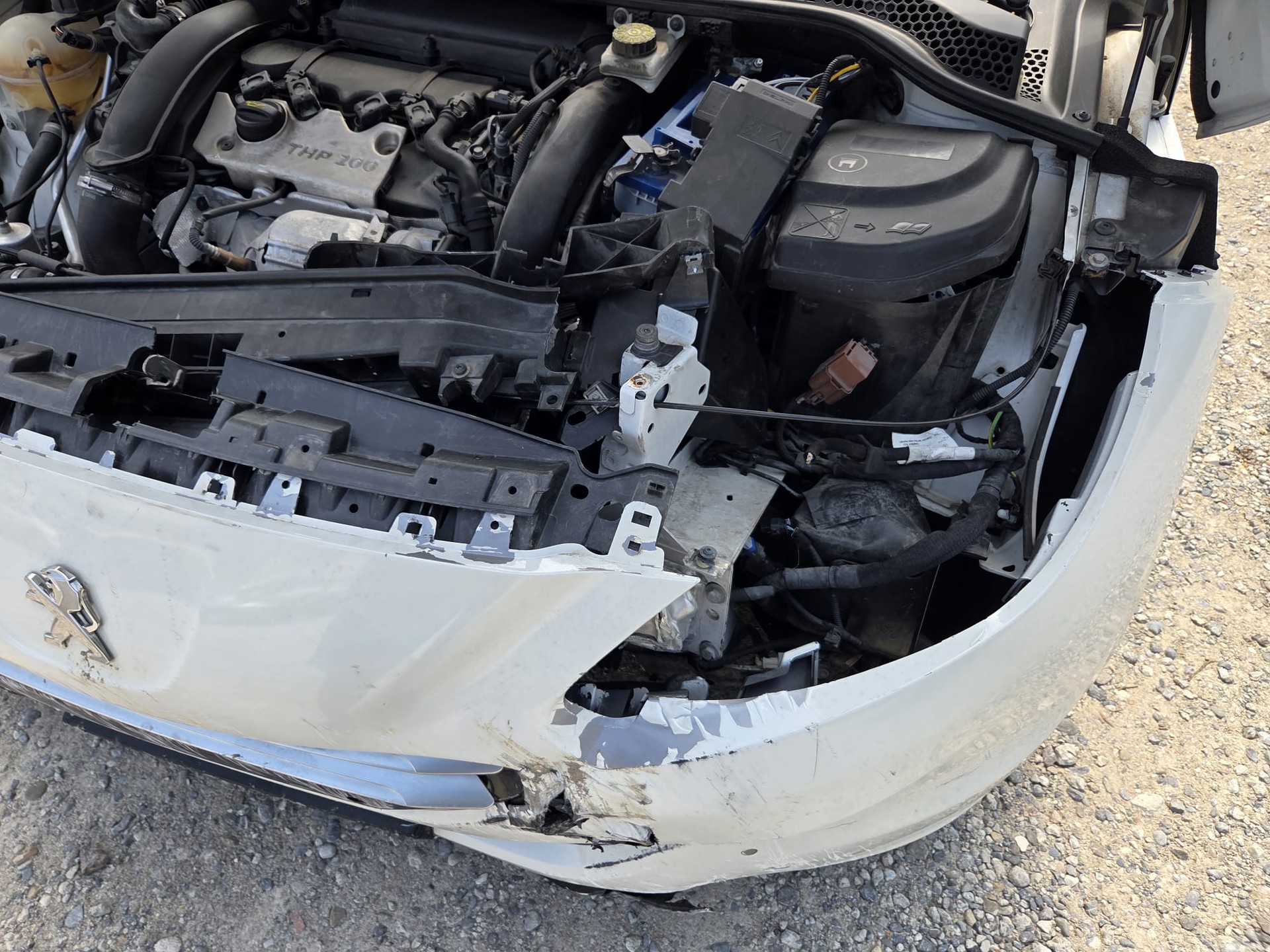 PEUGEOT RCZ 1.6 Turbo-image-12