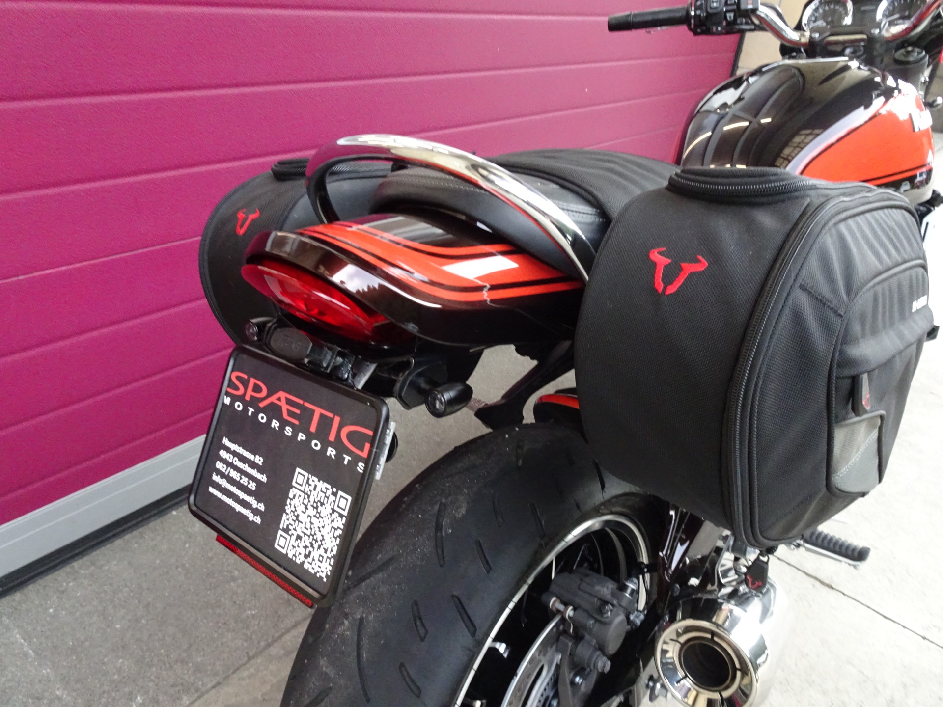 KAWASAKI Z 900 RS-image-7