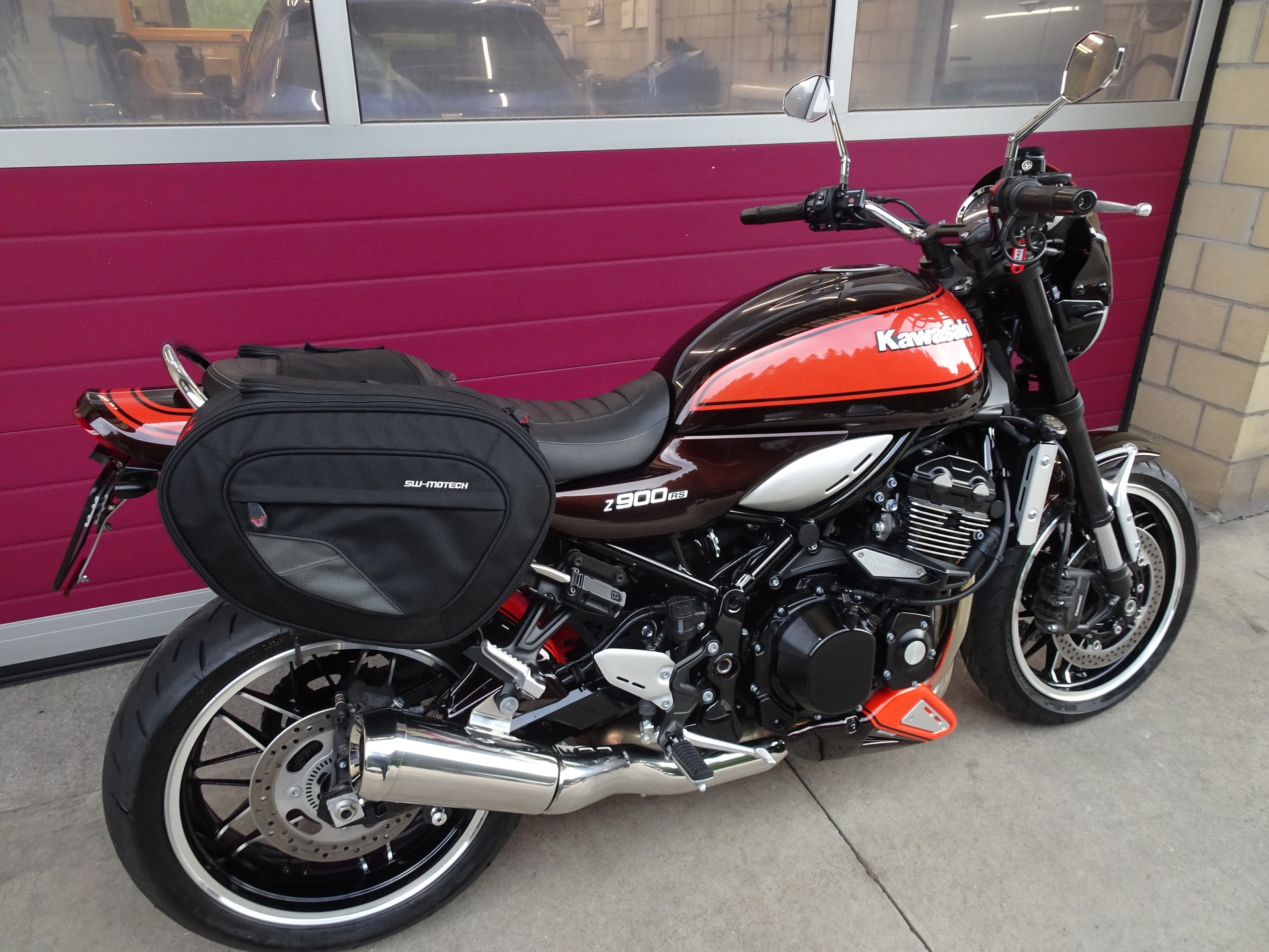 KAWASAKI Z 900 RS-image-3