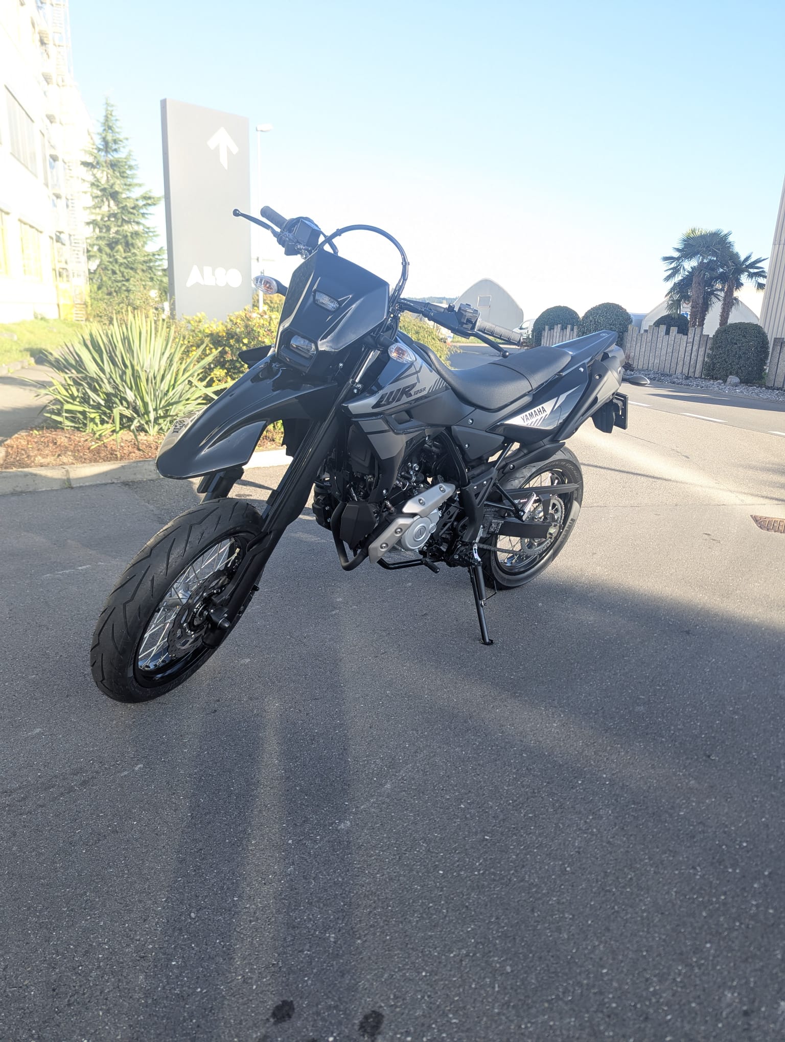 YAMAHA WR125R Supermoto Edition-image-0
