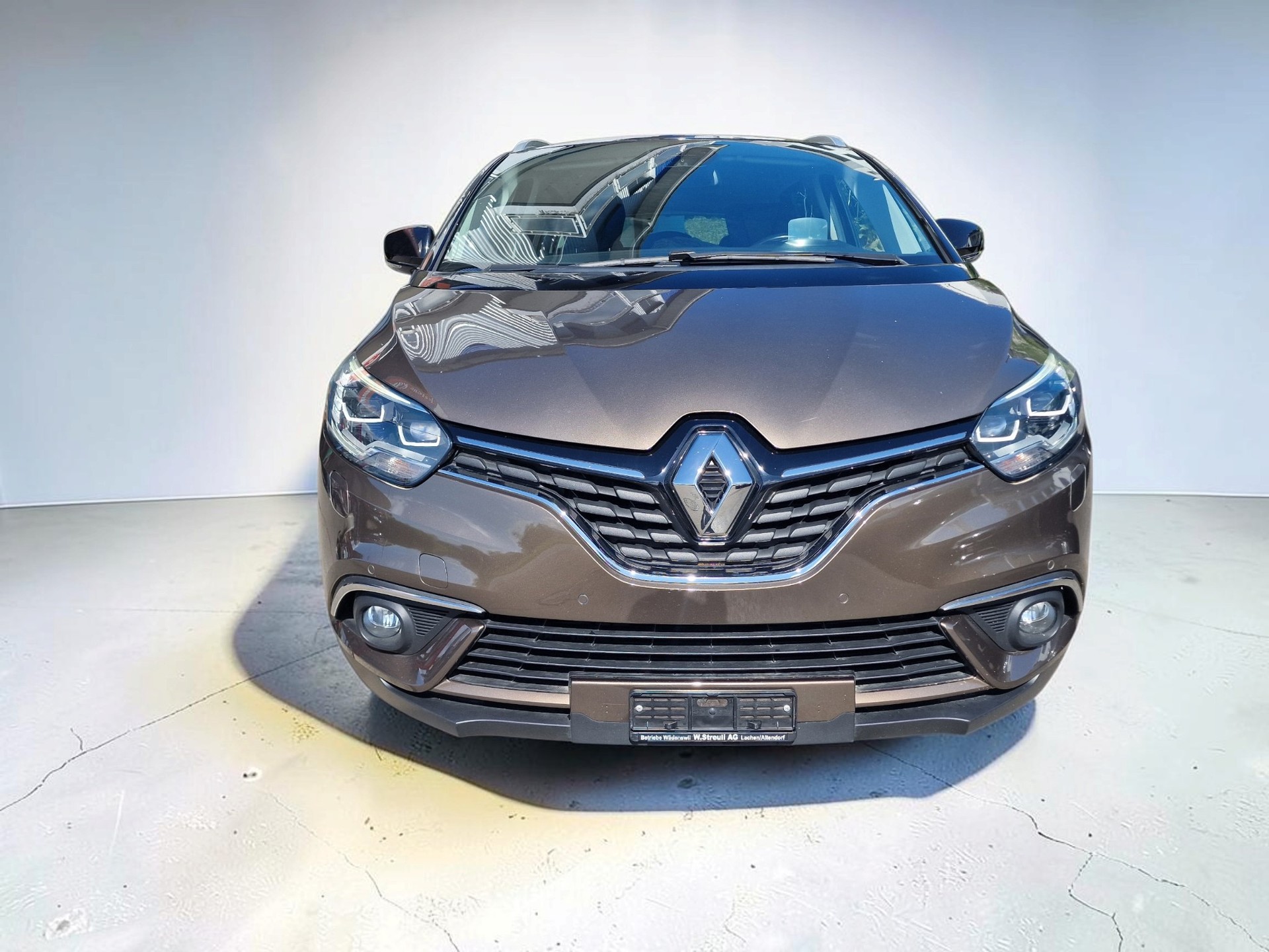 RENAULT Grand Scénic 1.6 dCi Bose EDC 8xAlu 12Mt Gara MFK Neu-showroom-element-2
