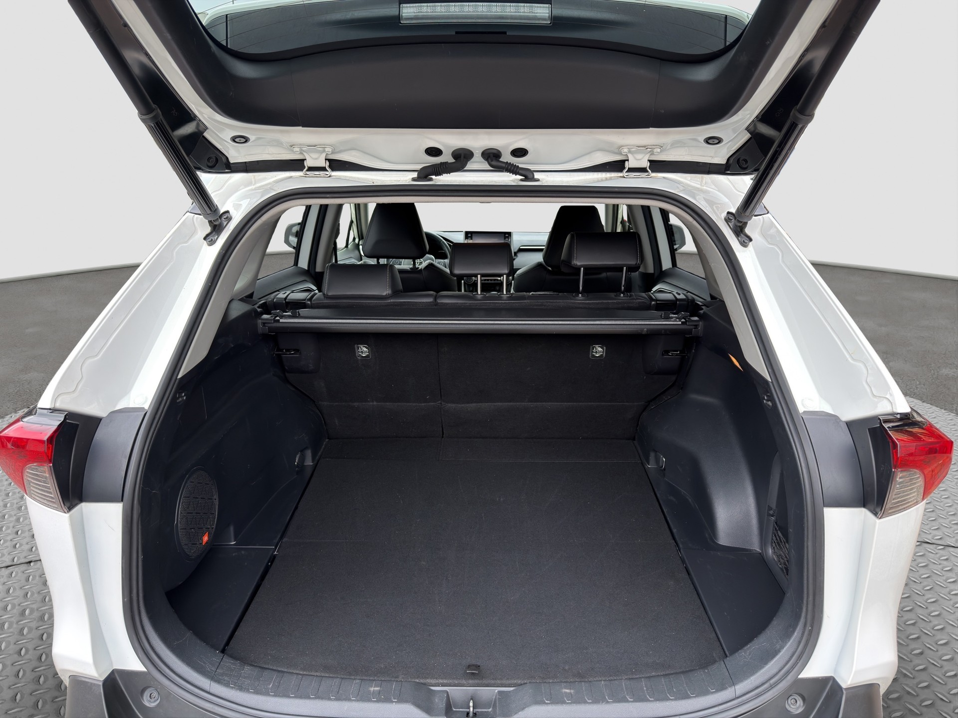 TOYOTA RAV-4 2.5 HSD Premium e-CVT 4WD-image-14