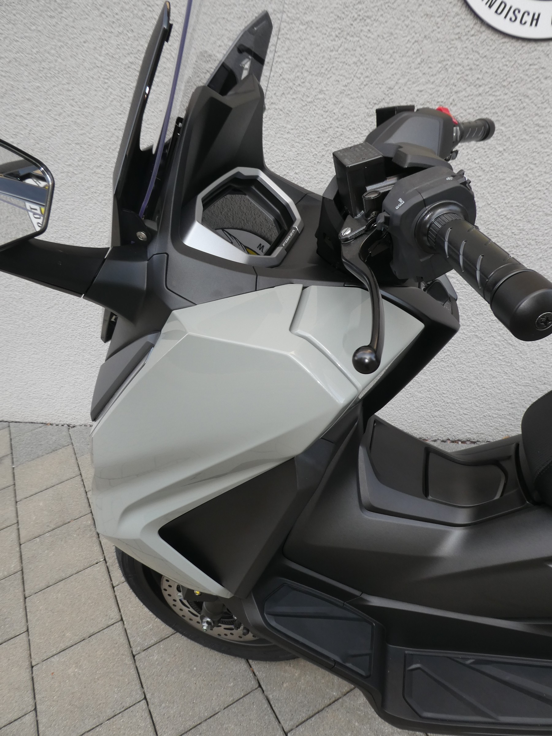 HONDA NSS 350 Smart Top Box-image-13