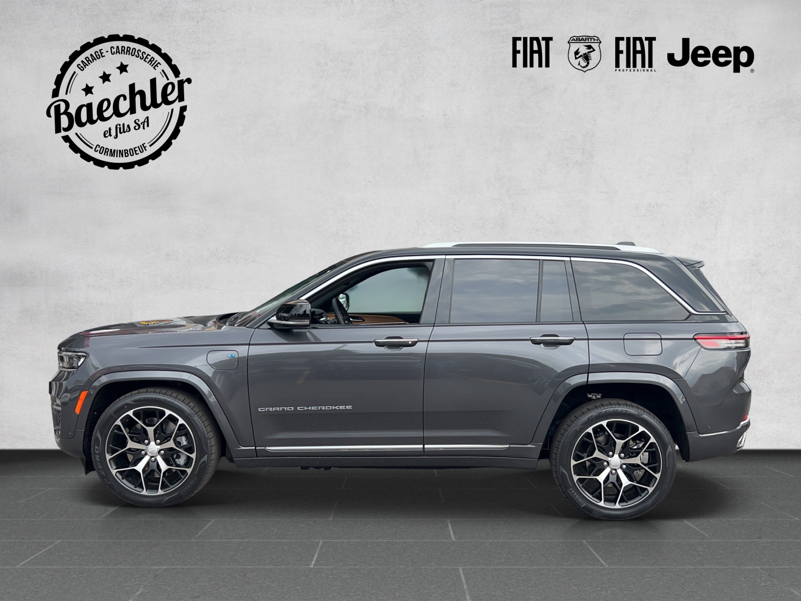 JEEP Grand Cherokee 2.0 Turbo Summit Reserve 4xe-showroom-element-3