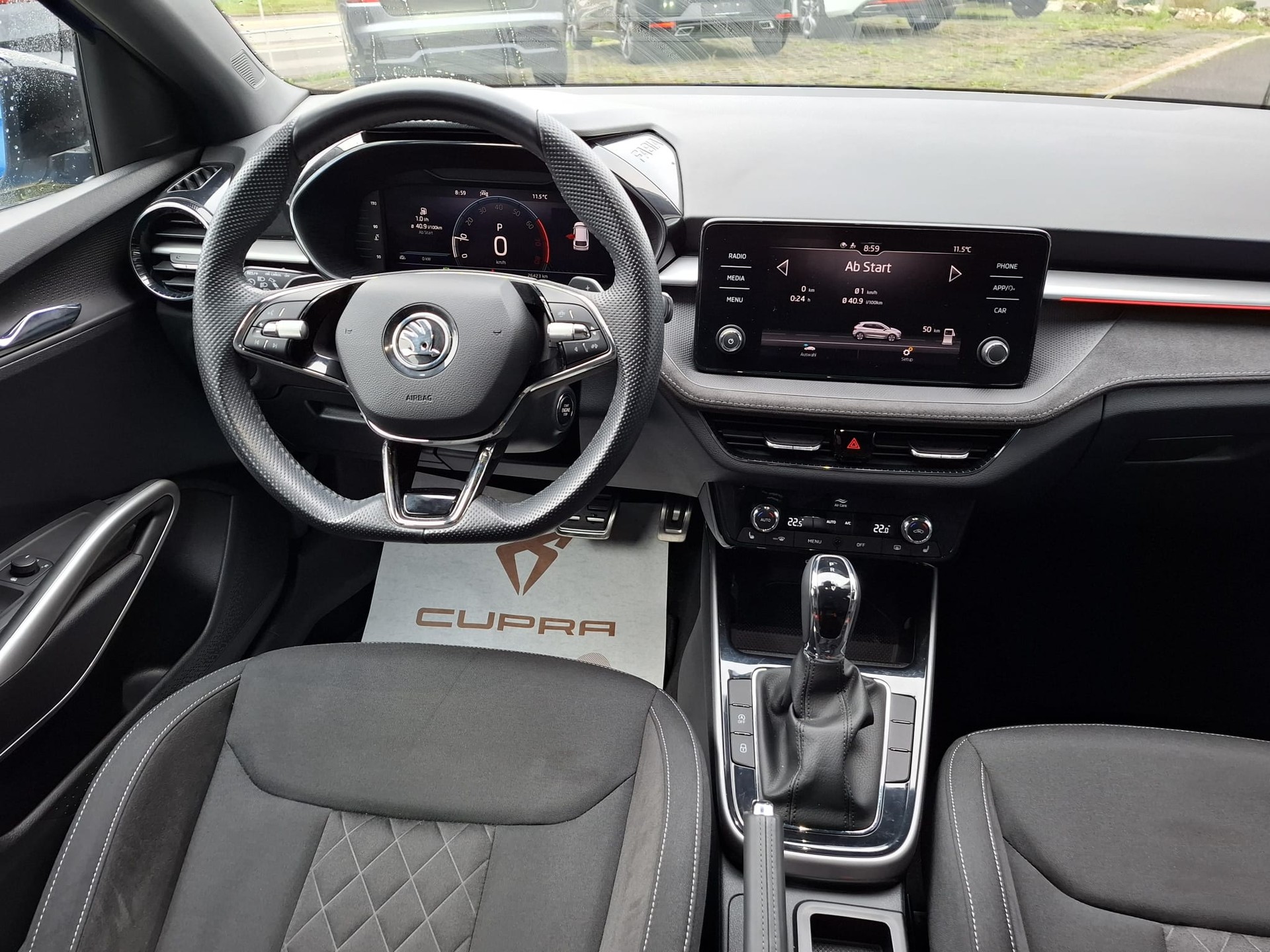 SKODA Fabia 1.5 TSI Style DSG-image-9