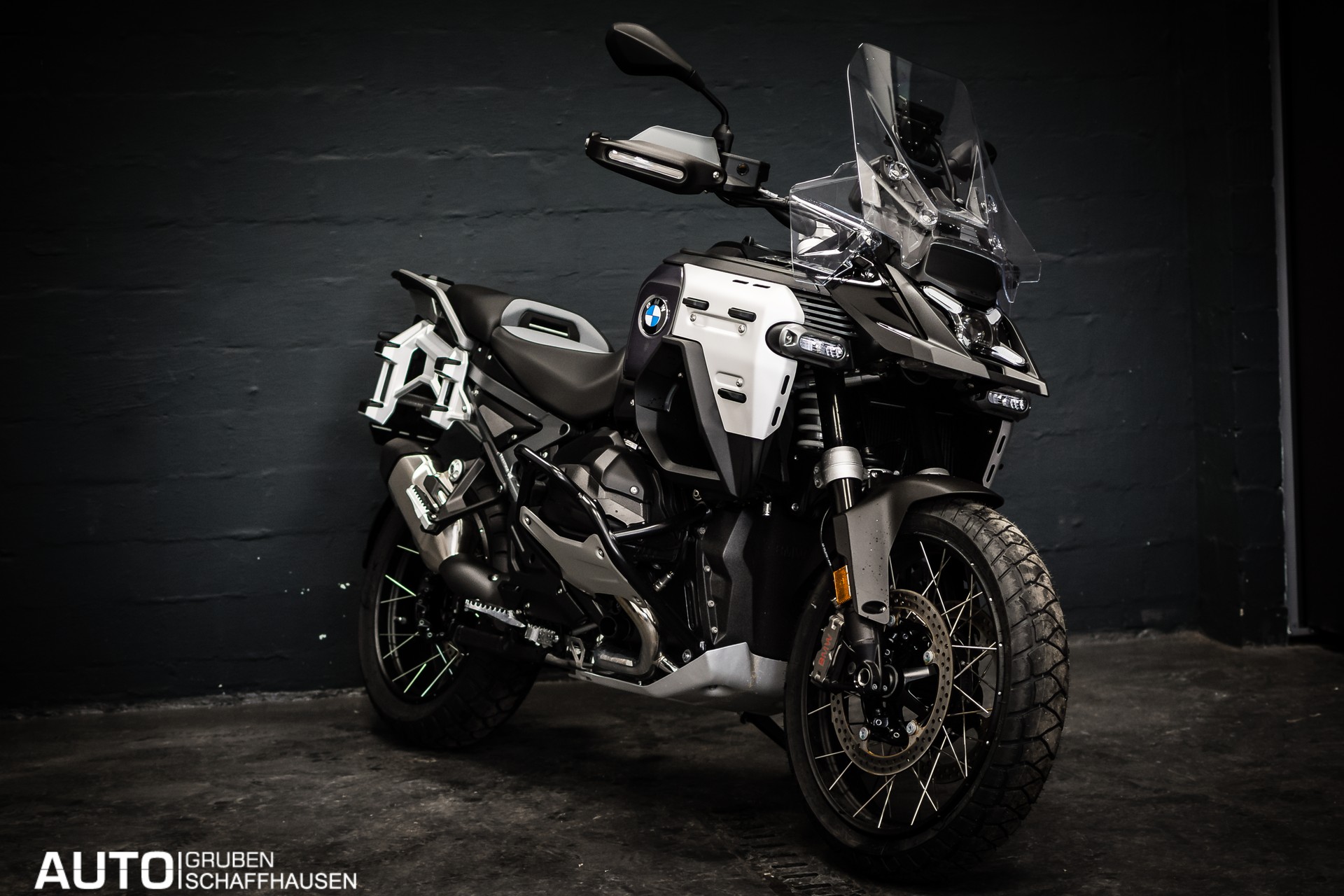 BMW R 1300 GS Adventure Triple Black-image-1